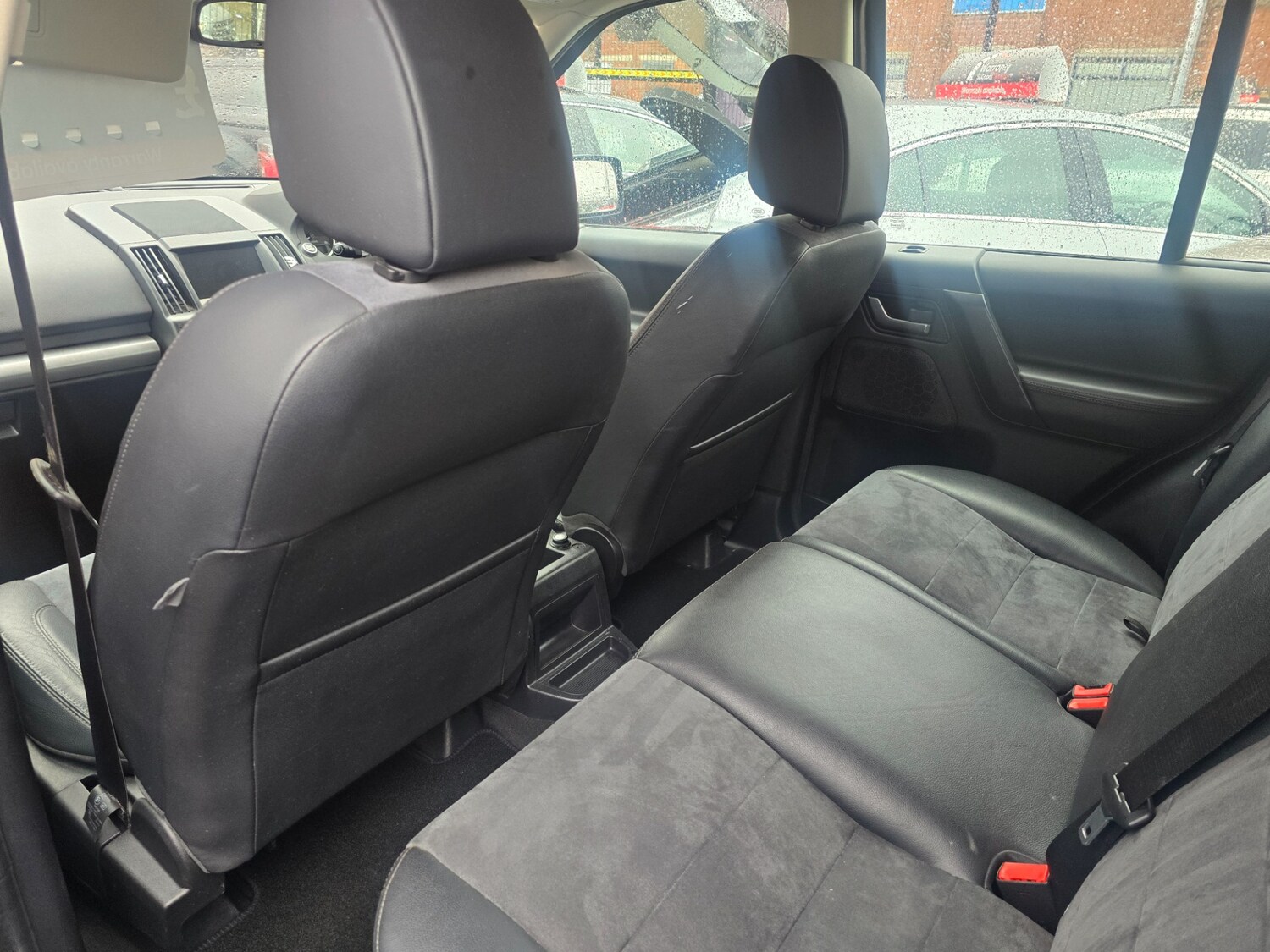 Used Land Rover Freelander 2011 for sale - 77273989: Photo 16