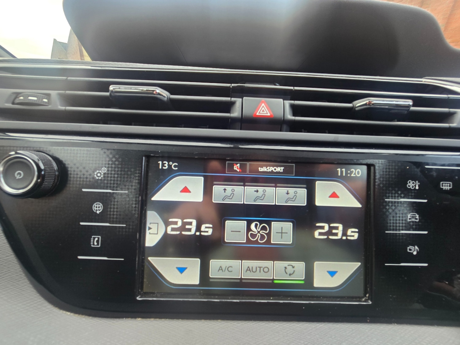 Used Citroen C4 Picasso 2015 for sale - 77522355: Photo 22