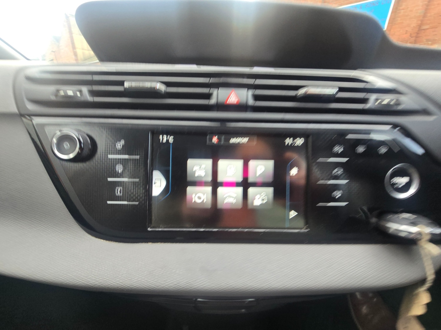 Used Citroen C4 Picasso 2015 for sale - 77522355: Photo 24