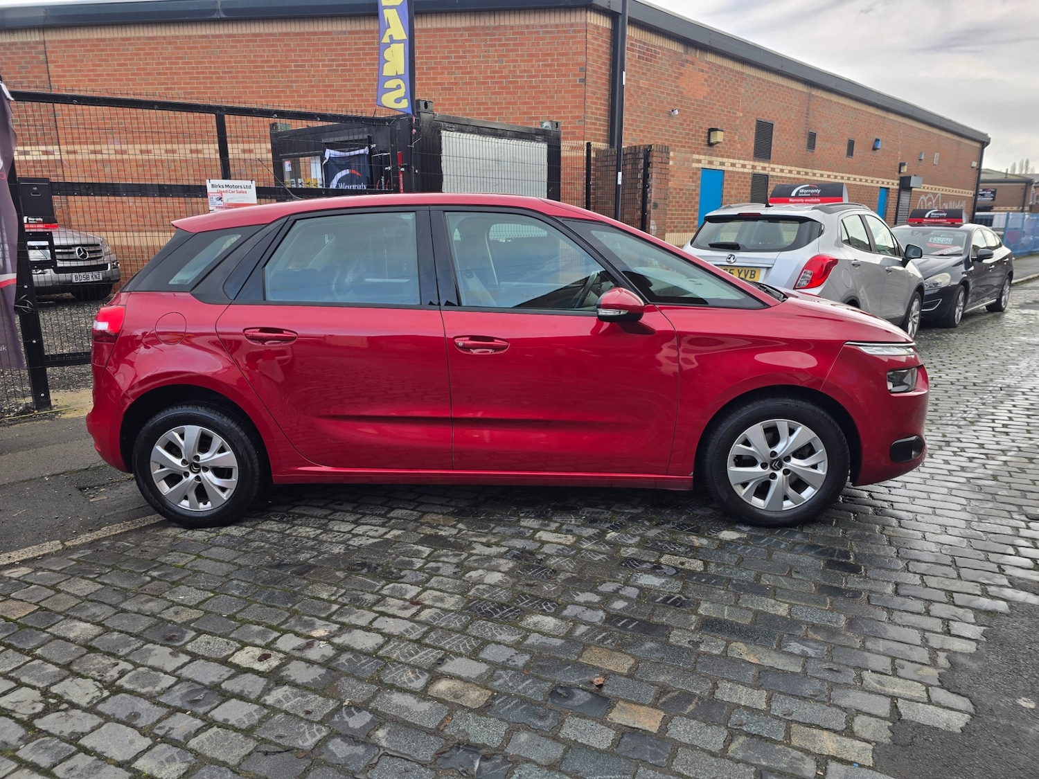 Used Citroen C4 Picasso 2015 for sale - 77522355: Photo 4