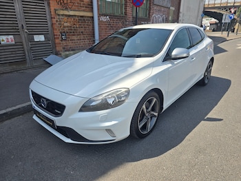 Used Volvo V40 2013 for sale - 78677787: Photo