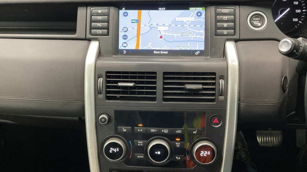 Used Land Rover Discovery Sport 2017 for sale - 77635391: Photo 11