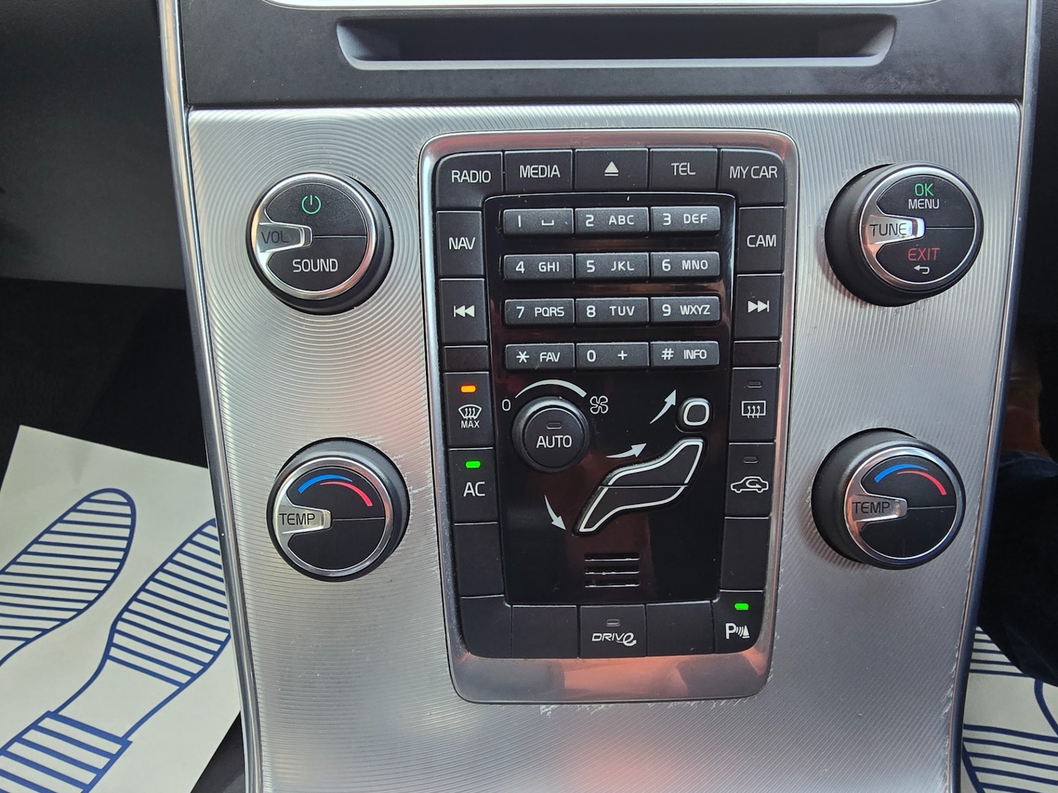 Used Volvo V60 2012 for sale - 76556799: Photo 24