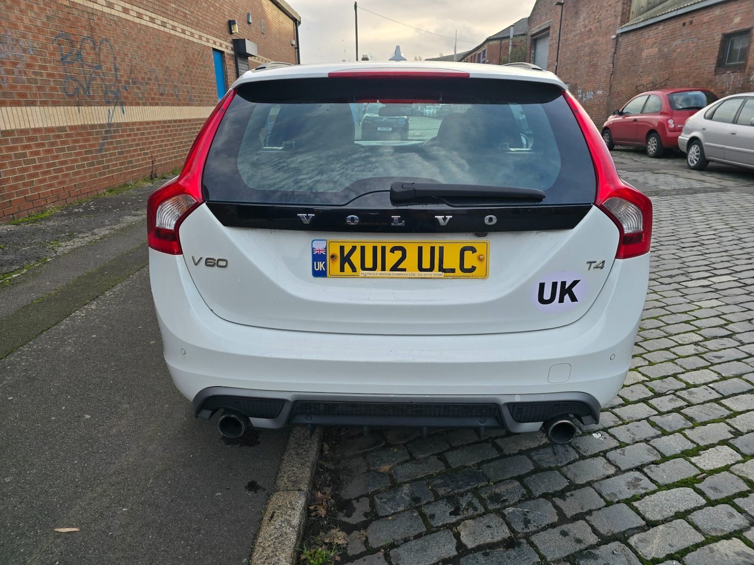 Used Volvo V60 2012 for sale - 76556799: Photo 6