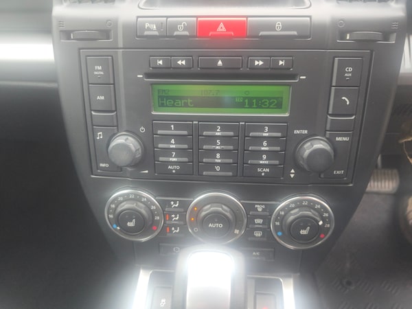 Used Land Rover Freelander 2011 for sale - 75091598: Photo 16