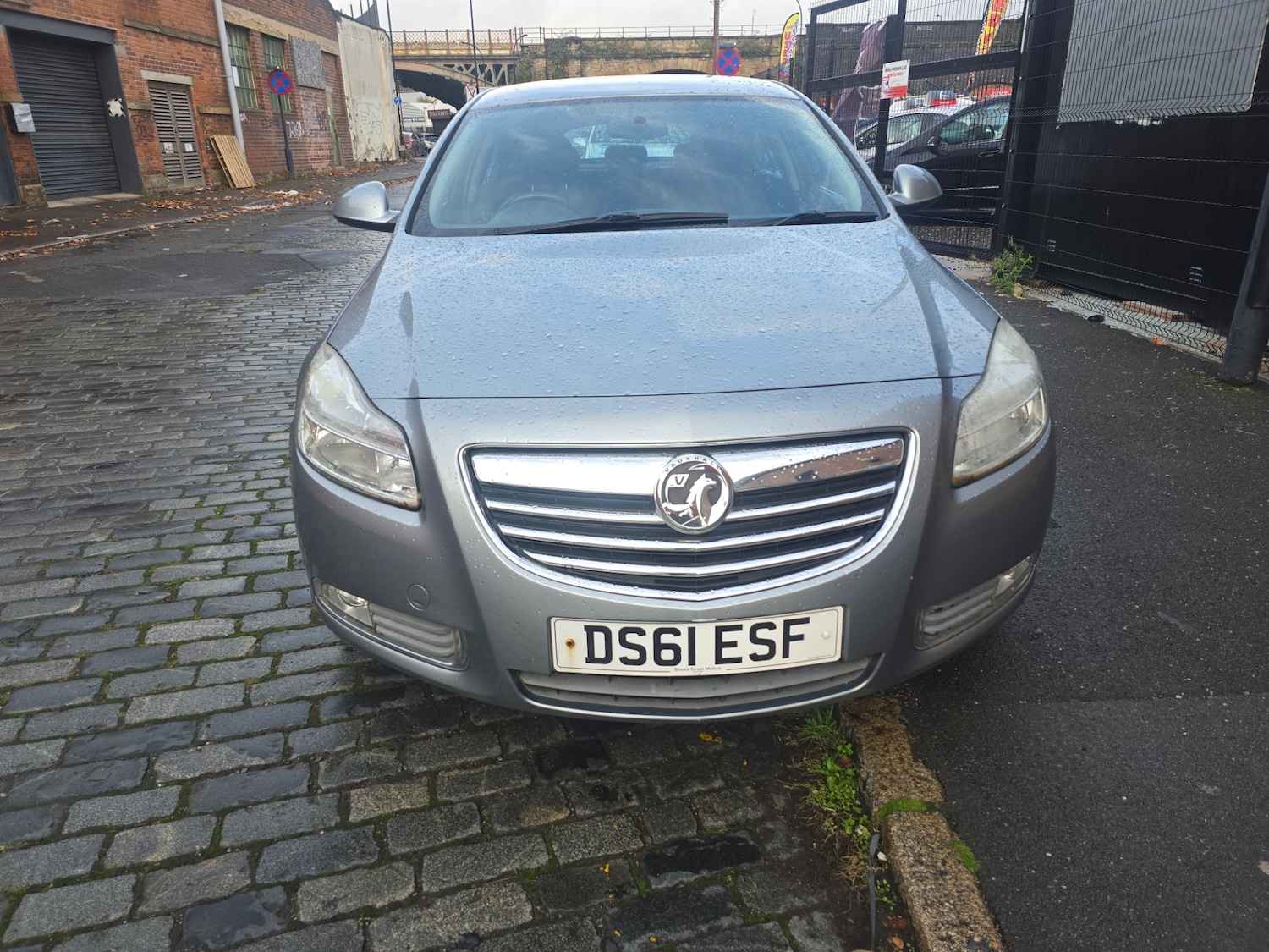 Used Vauxhall Insignia 2011 for sale - 76438560: Photo 2