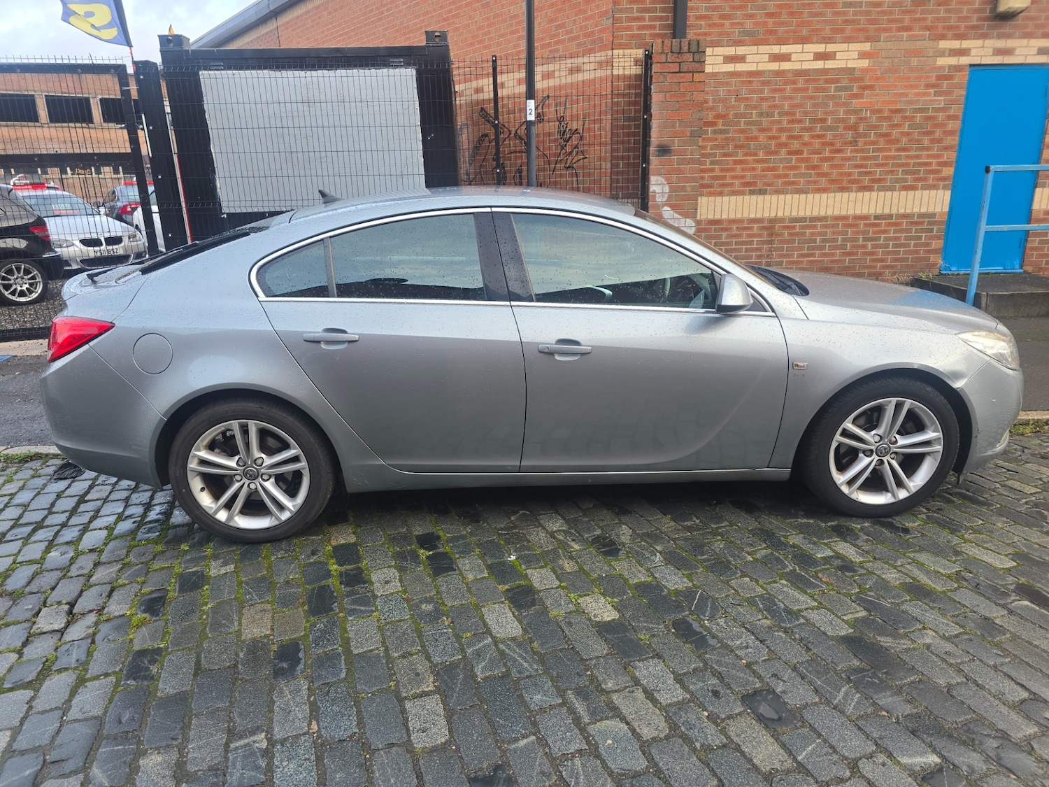 Used Vauxhall Insignia 2011 for sale - 76438560: Photo 4