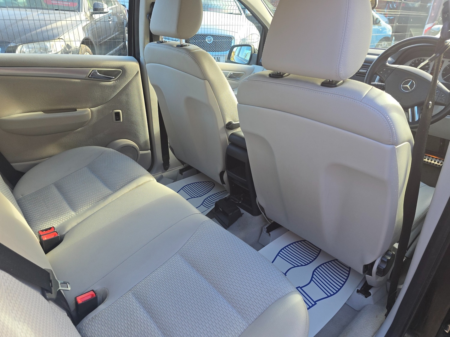 Used Mercedes-Benz B Class 2009 for sale - 76040244: Photo 11