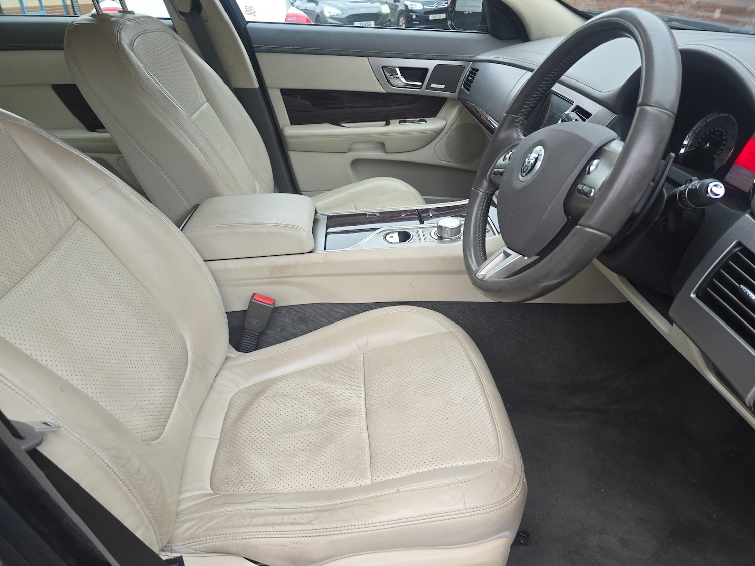 Used Jaguar XF 2009 for sale - 76514520: Photo 10