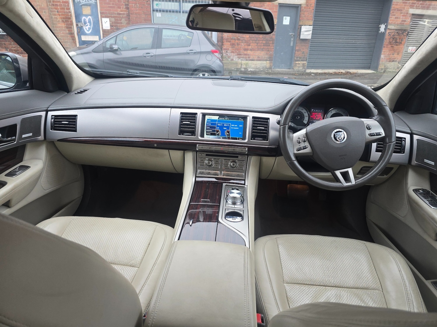 Used Jaguar XF 2009 for sale - 76514520: Photo 15