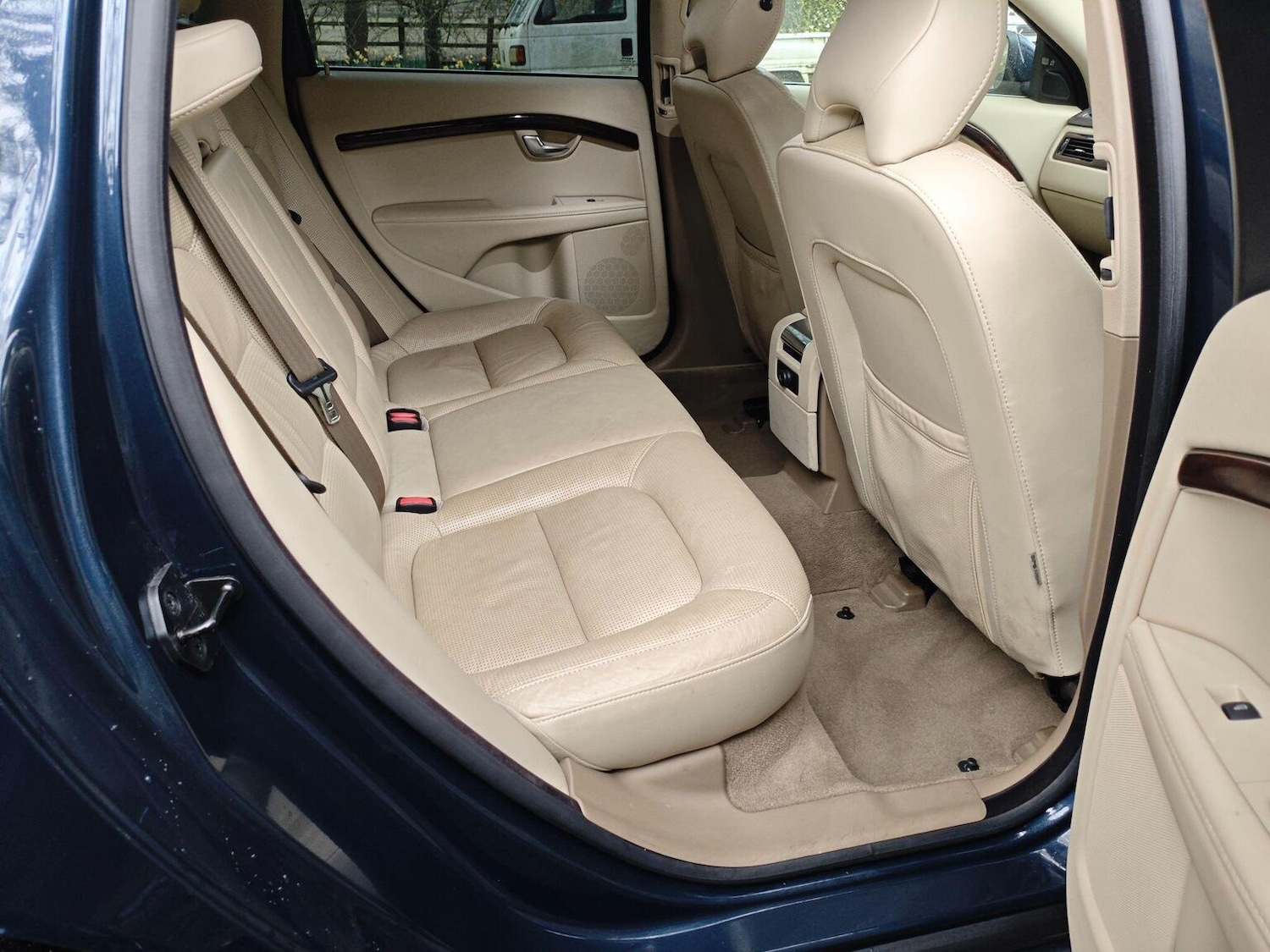 Used Volvo V70 2013 for sale - 77796874: Photo 10