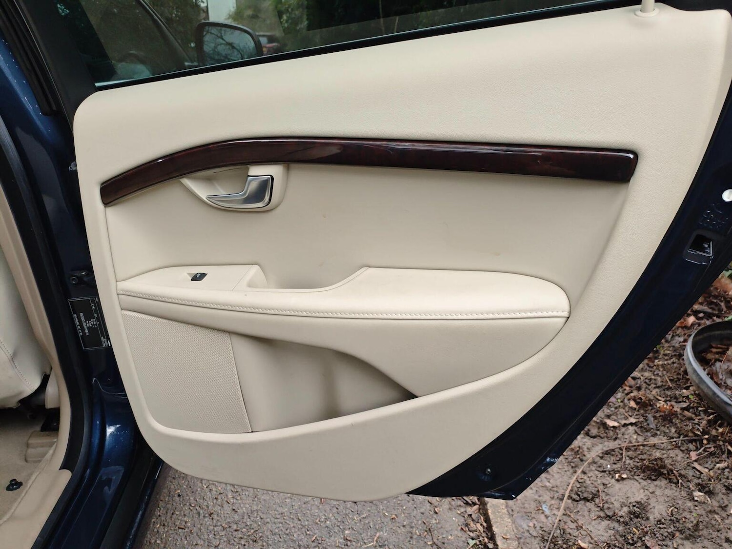 Used Volvo V70 2013 for sale - 77796874: Photo 17