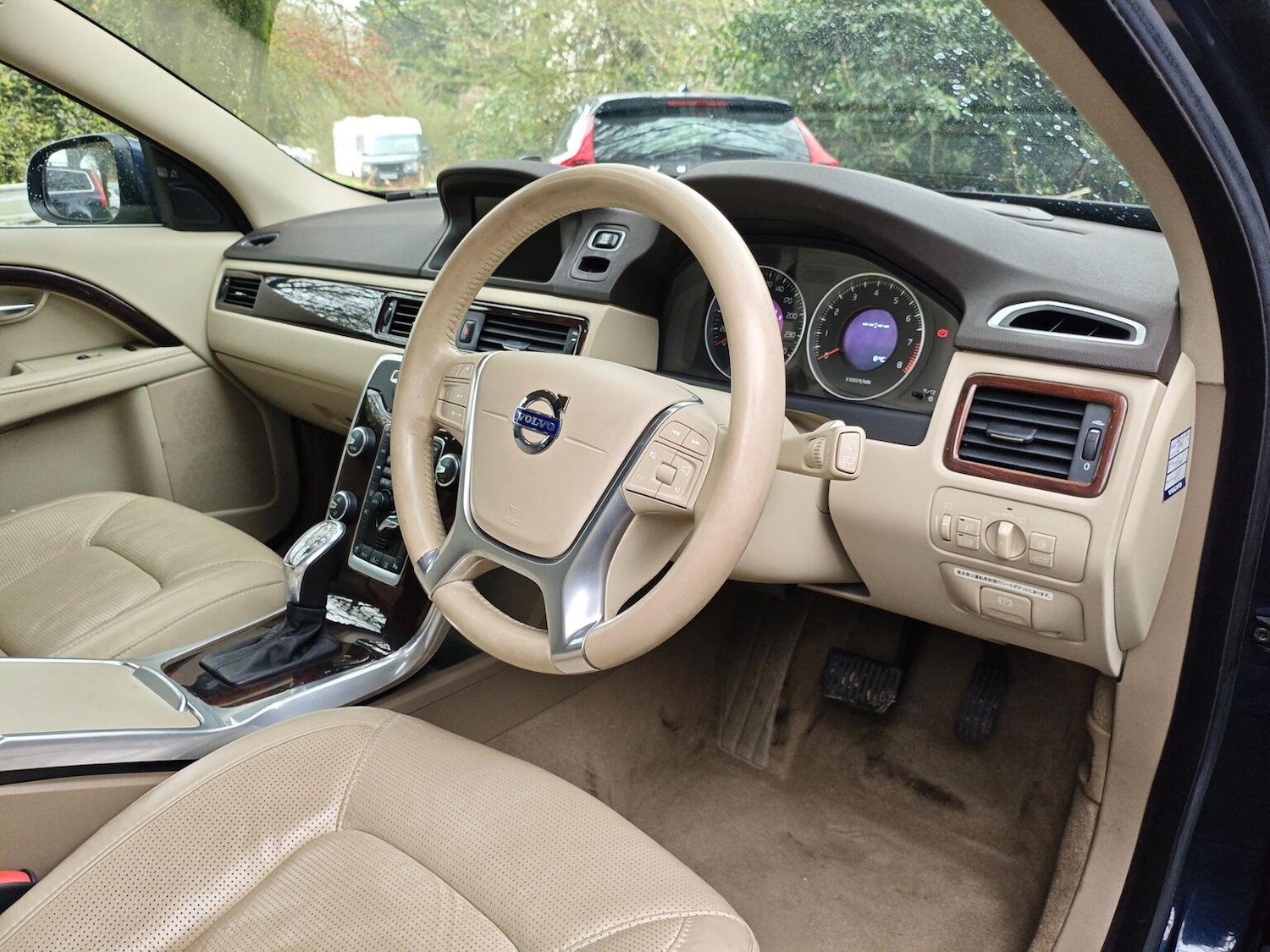 Used Volvo V70 2013 for sale - 77796874: Photo 7