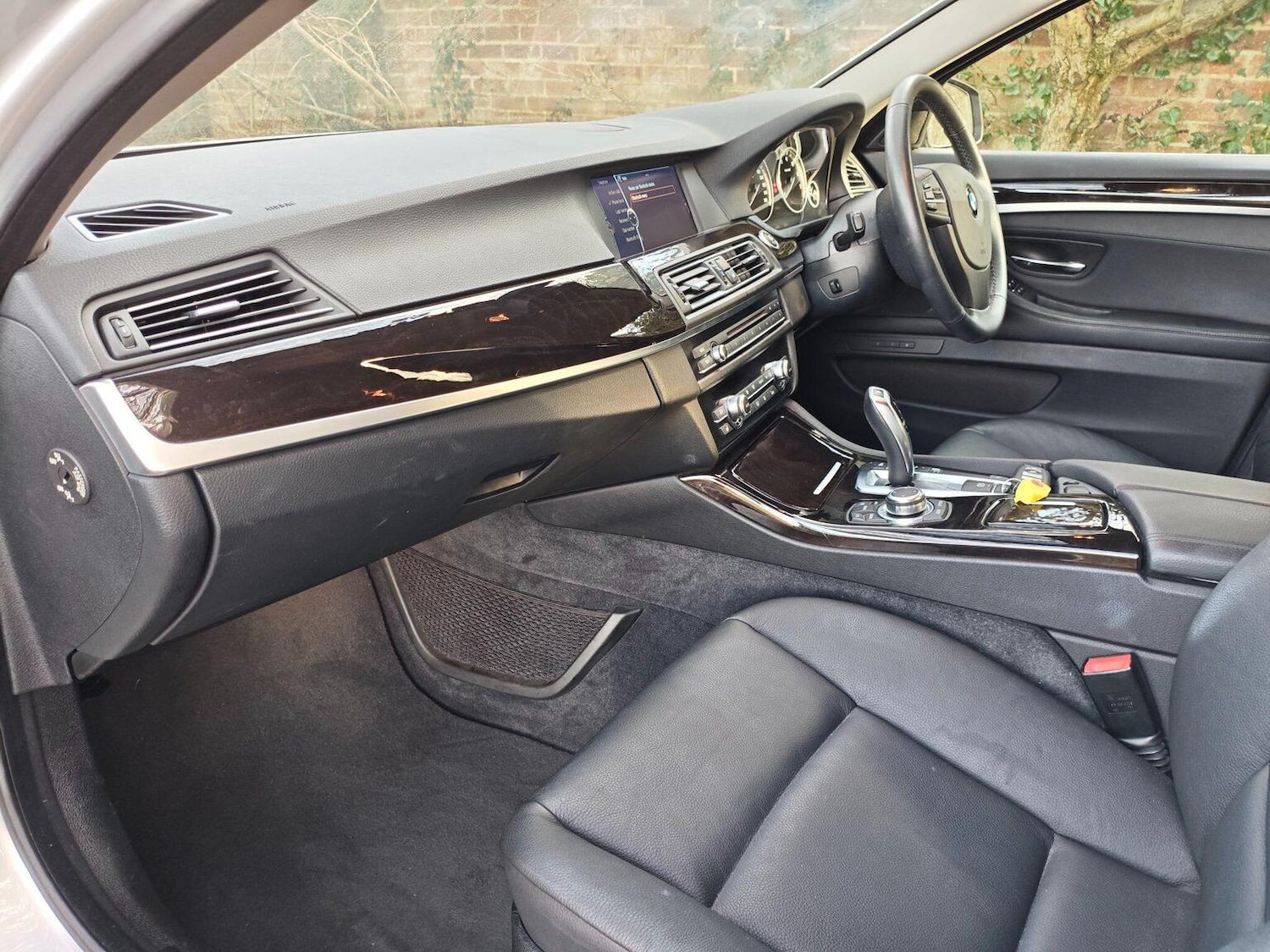 Used BMW 5 Series 2010 for sale - 76945583: Photo 5