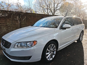 Used Volvo V70 2014 for sale - 76772646: Photo