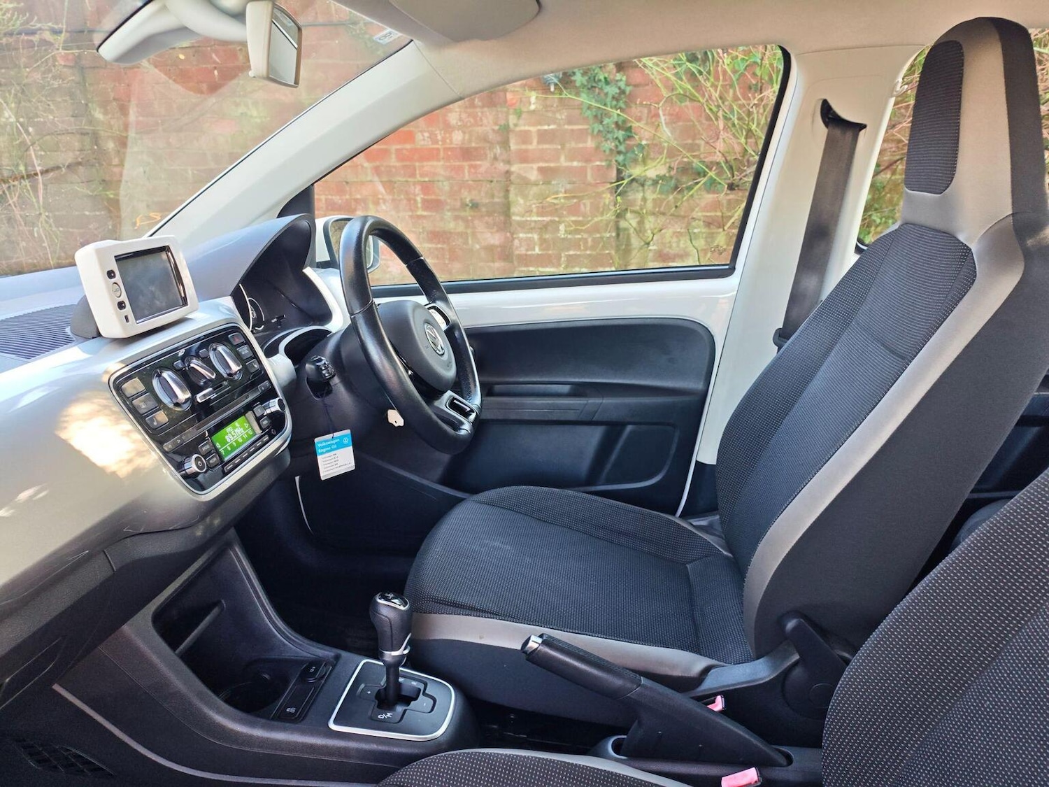 Used Volkswagen up! 2012 for sale - 77084275: Photo 25