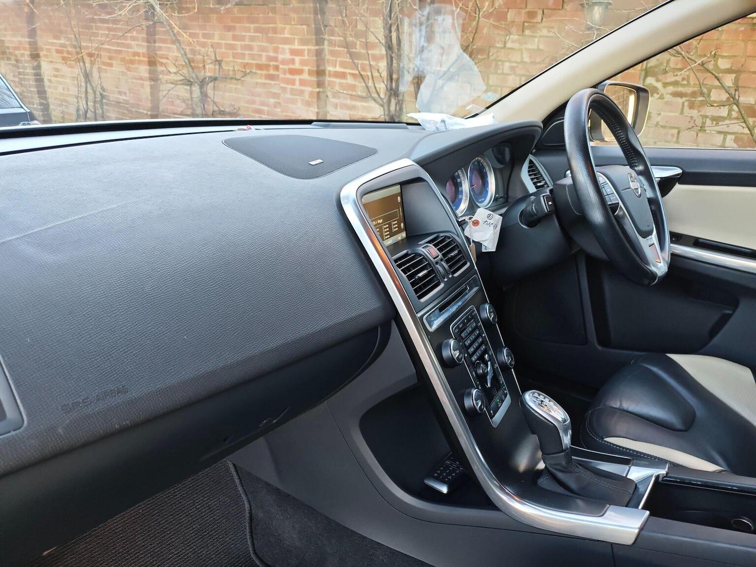 Used Volvo XC60 2013 for sale - 76758845: Photo 8