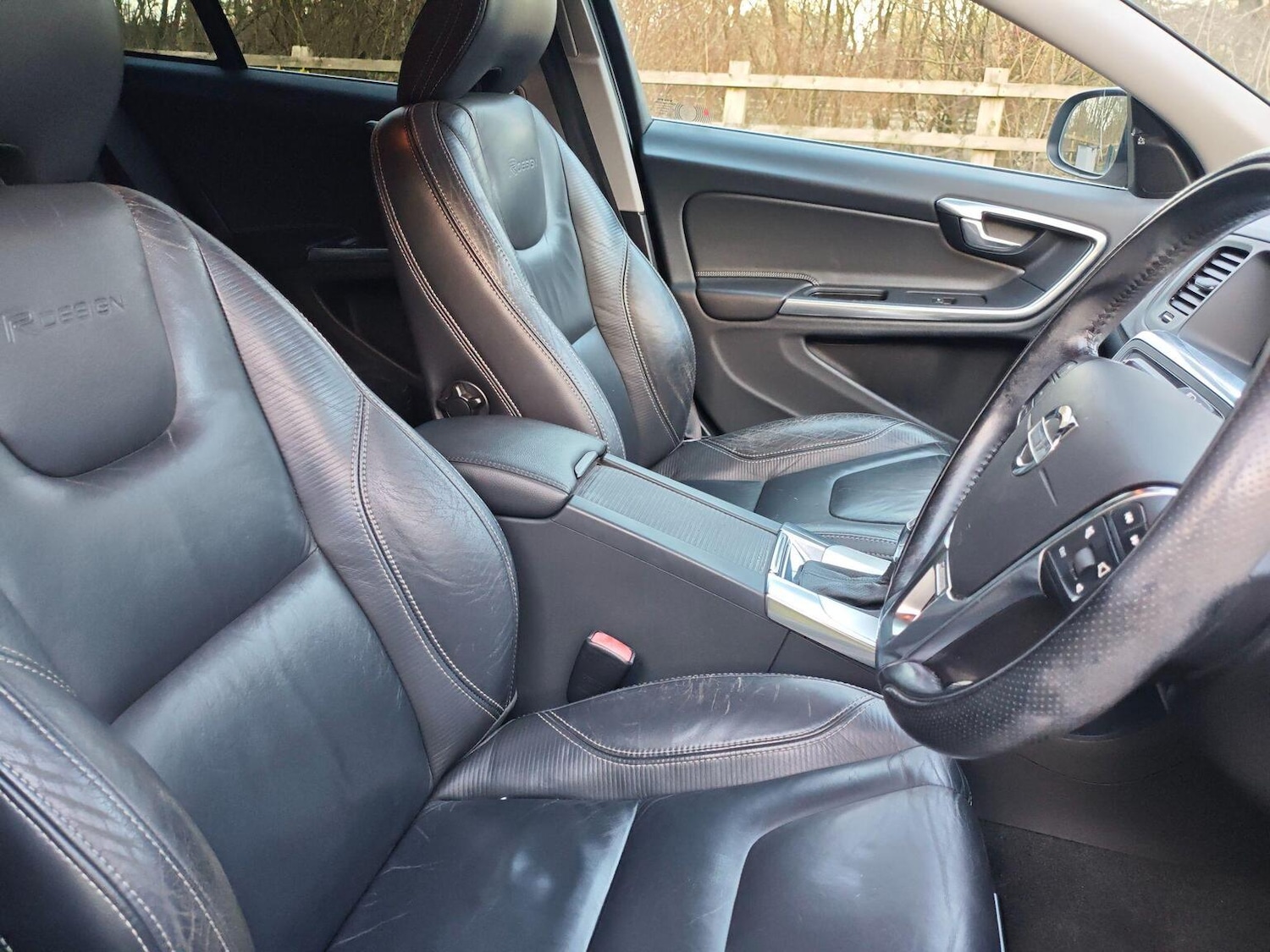 Used Volvo V60 2012 for sale - 76904649: Photo 11