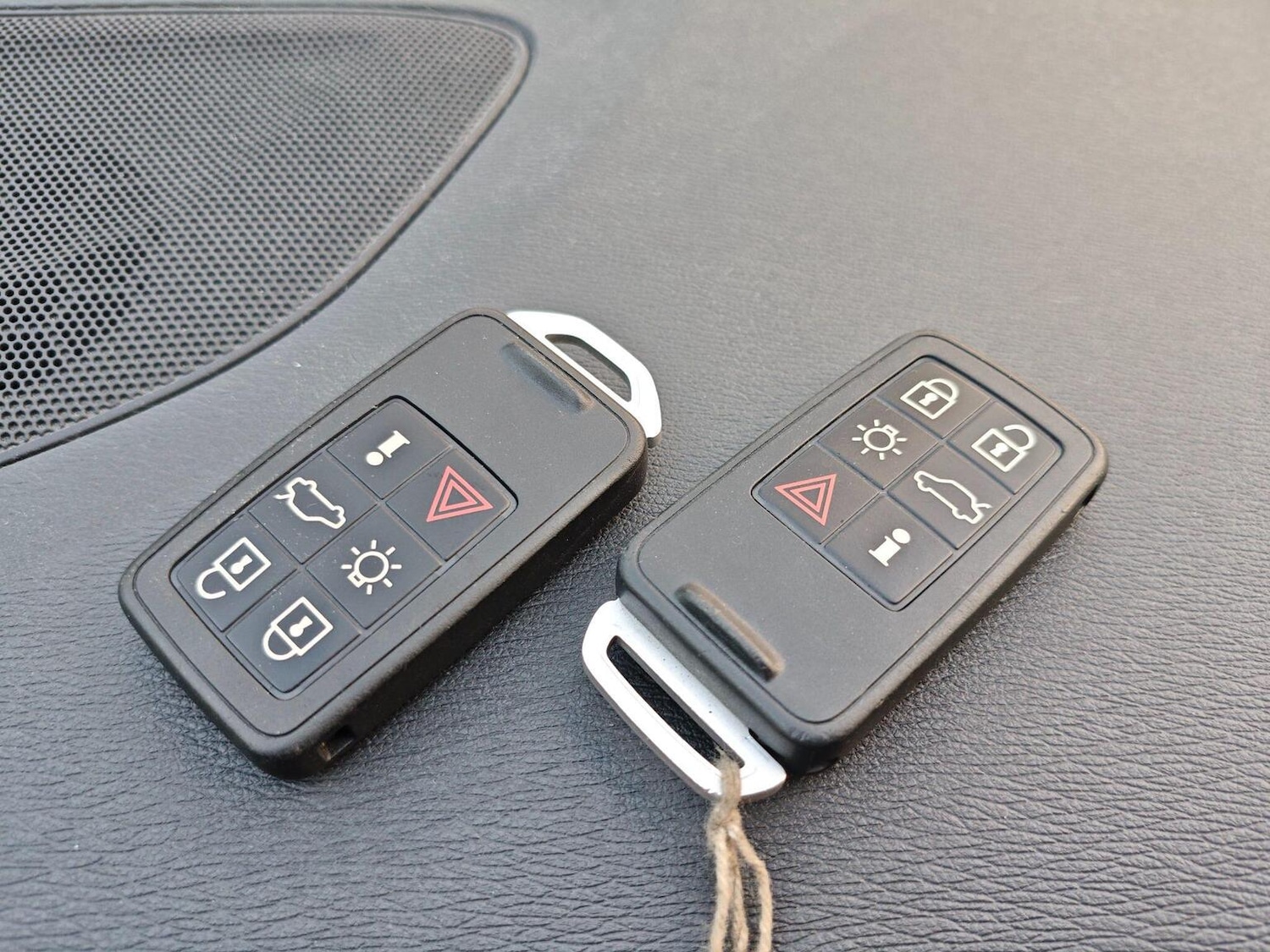 Used Volvo V60 2012 for sale - 76904649: Photo 14