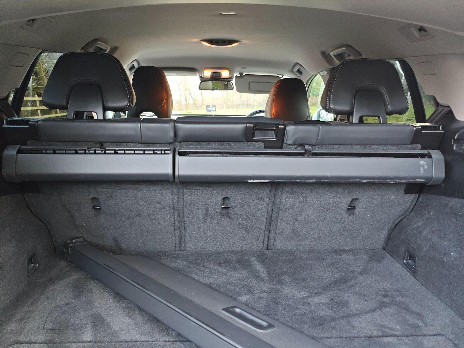 Used Volvo V60 2012 for sale - 76904649: Photo 23