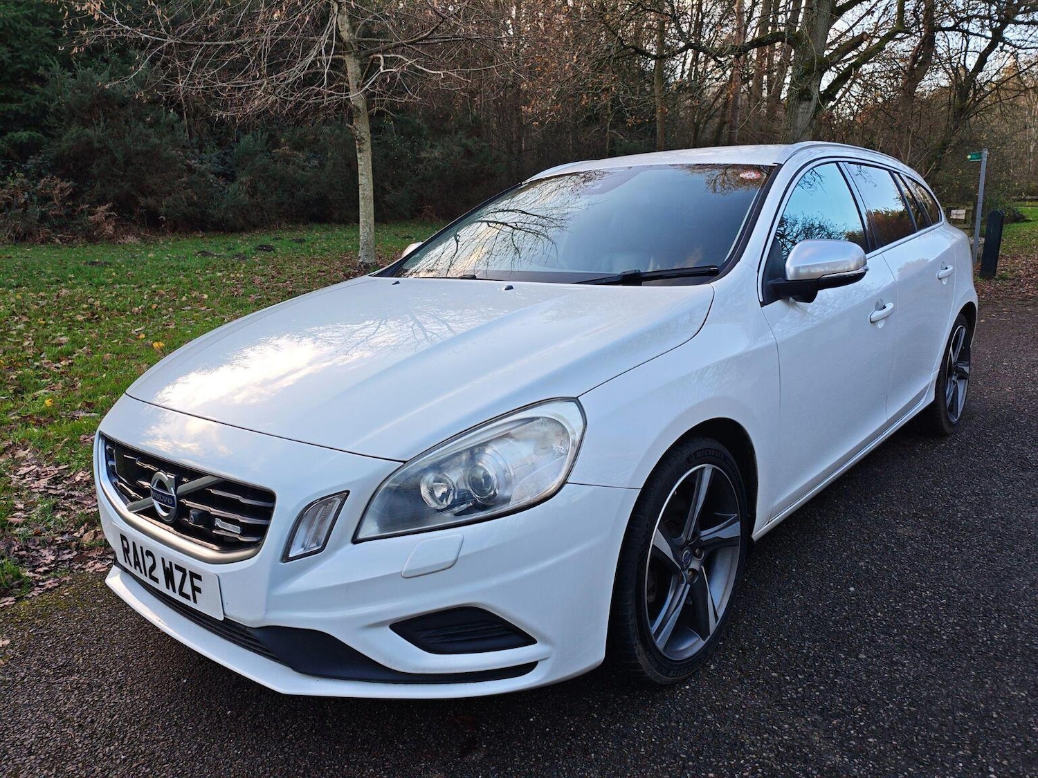 Used Volvo V60 2012 for sale - 76904649: Photo 3