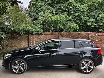 Used Volvo V60 2012 for sale - 78840954: Photo