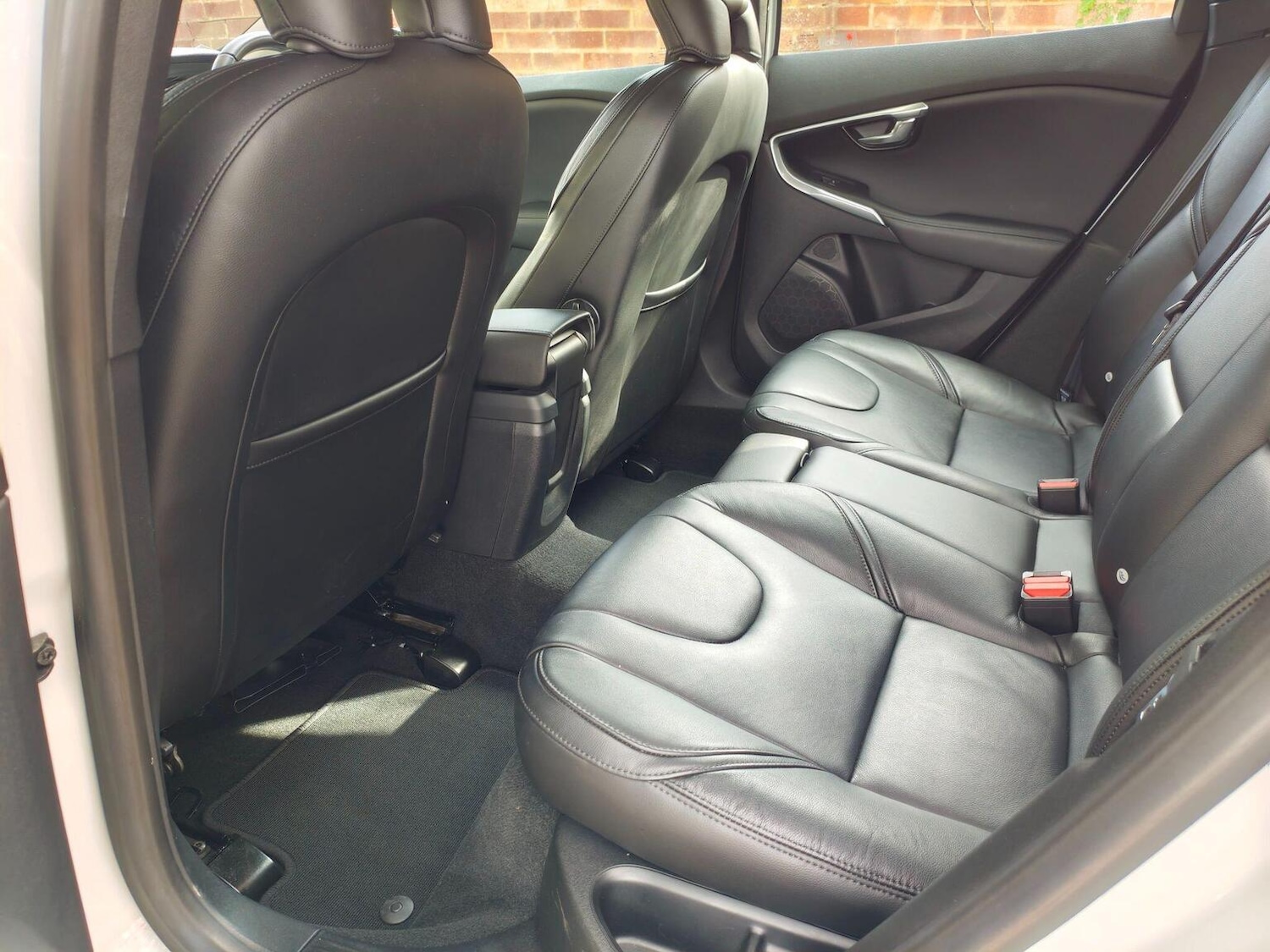 Used Volvo V40 2014 for sale - 77844972: Photo 13