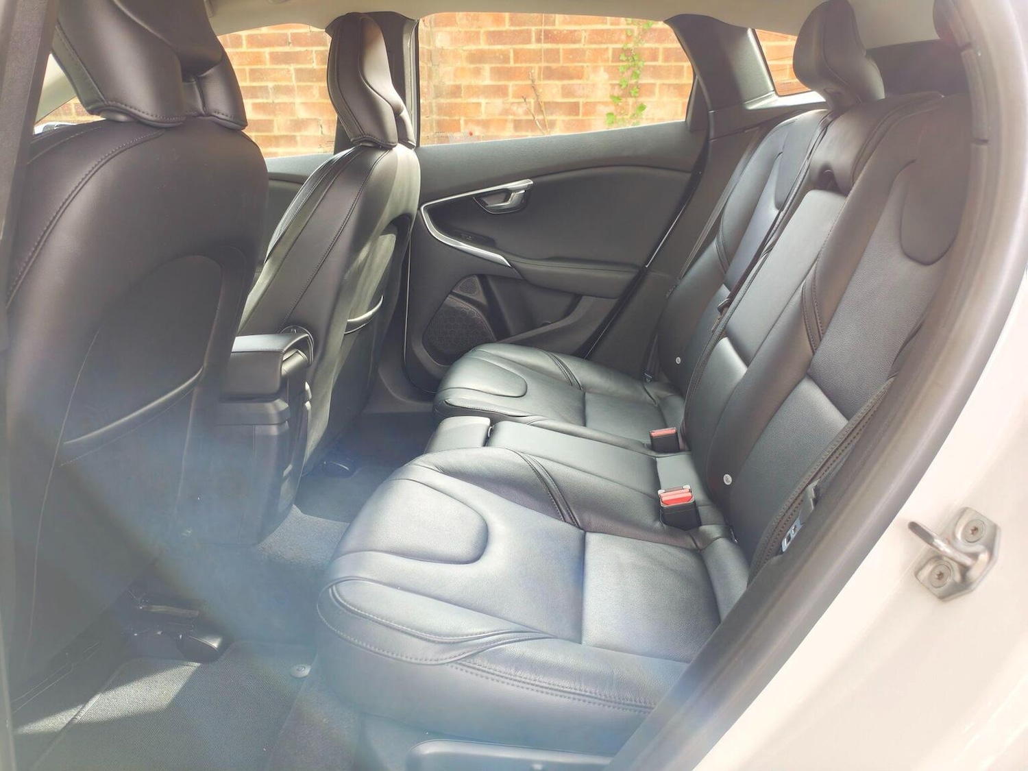 Used Volvo V40 2014 for sale - 77844972: Photo 14