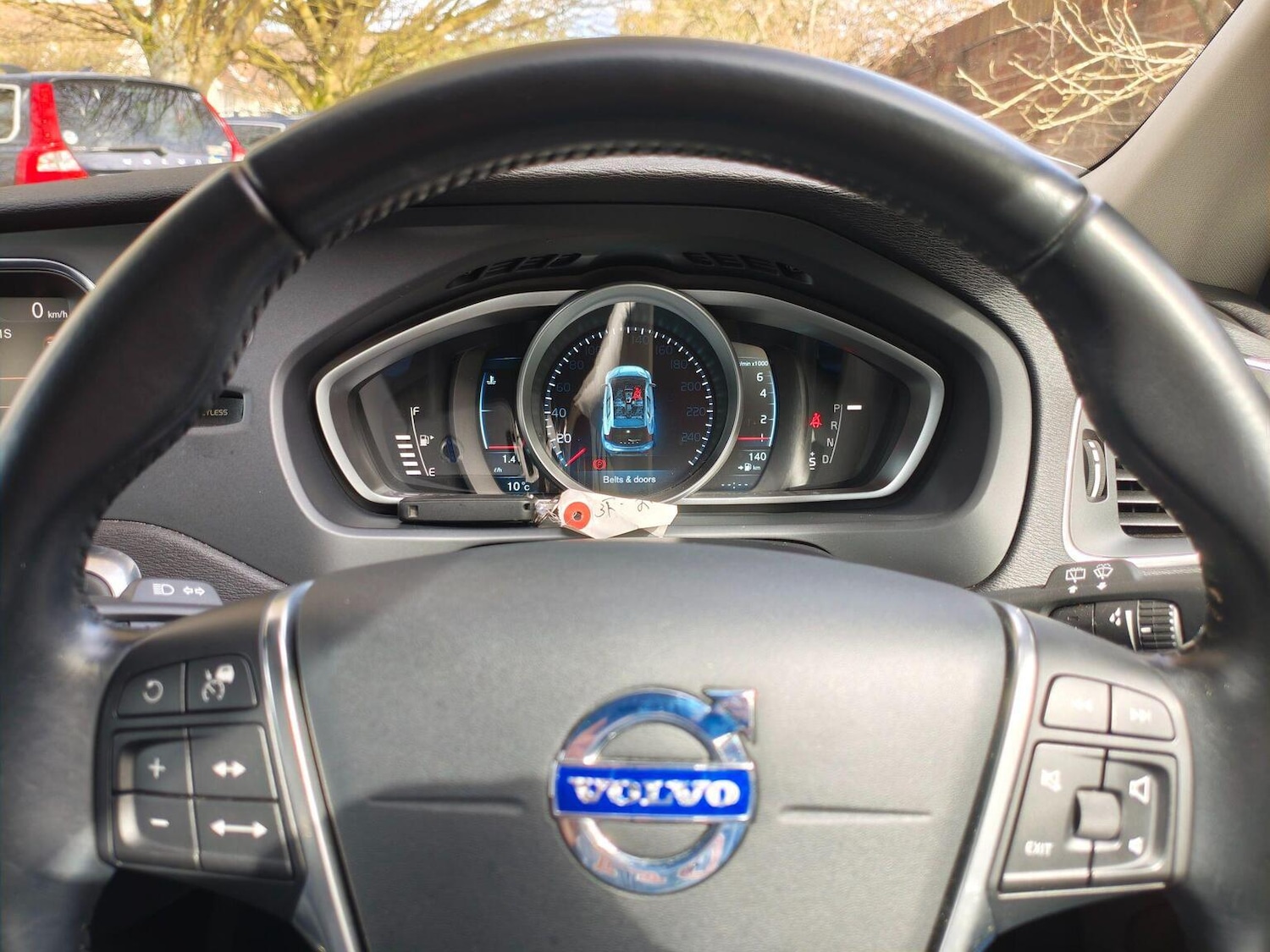 Used Volvo V40 2014 for sale - 77844972: Photo 26