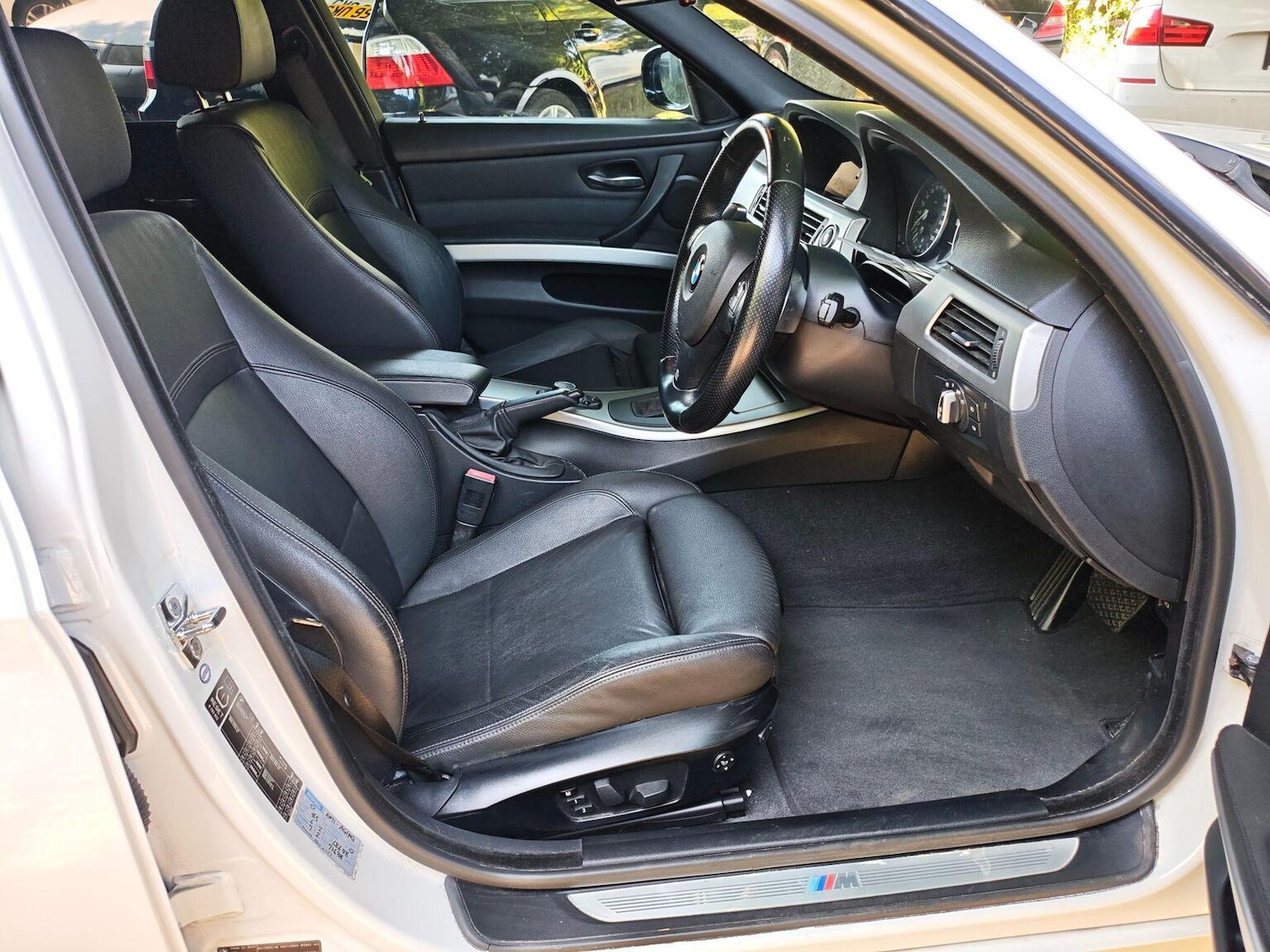 Used BMW 3 Series 2009 for sale - 76692816: Photo 12