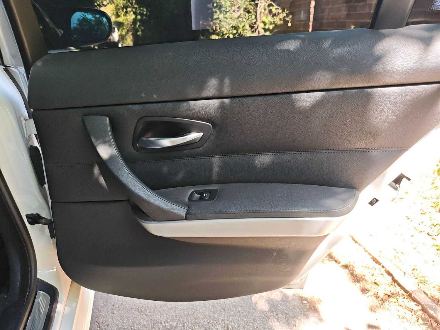 Used BMW 3 Series 2009 for sale - 76692816: Photo 19