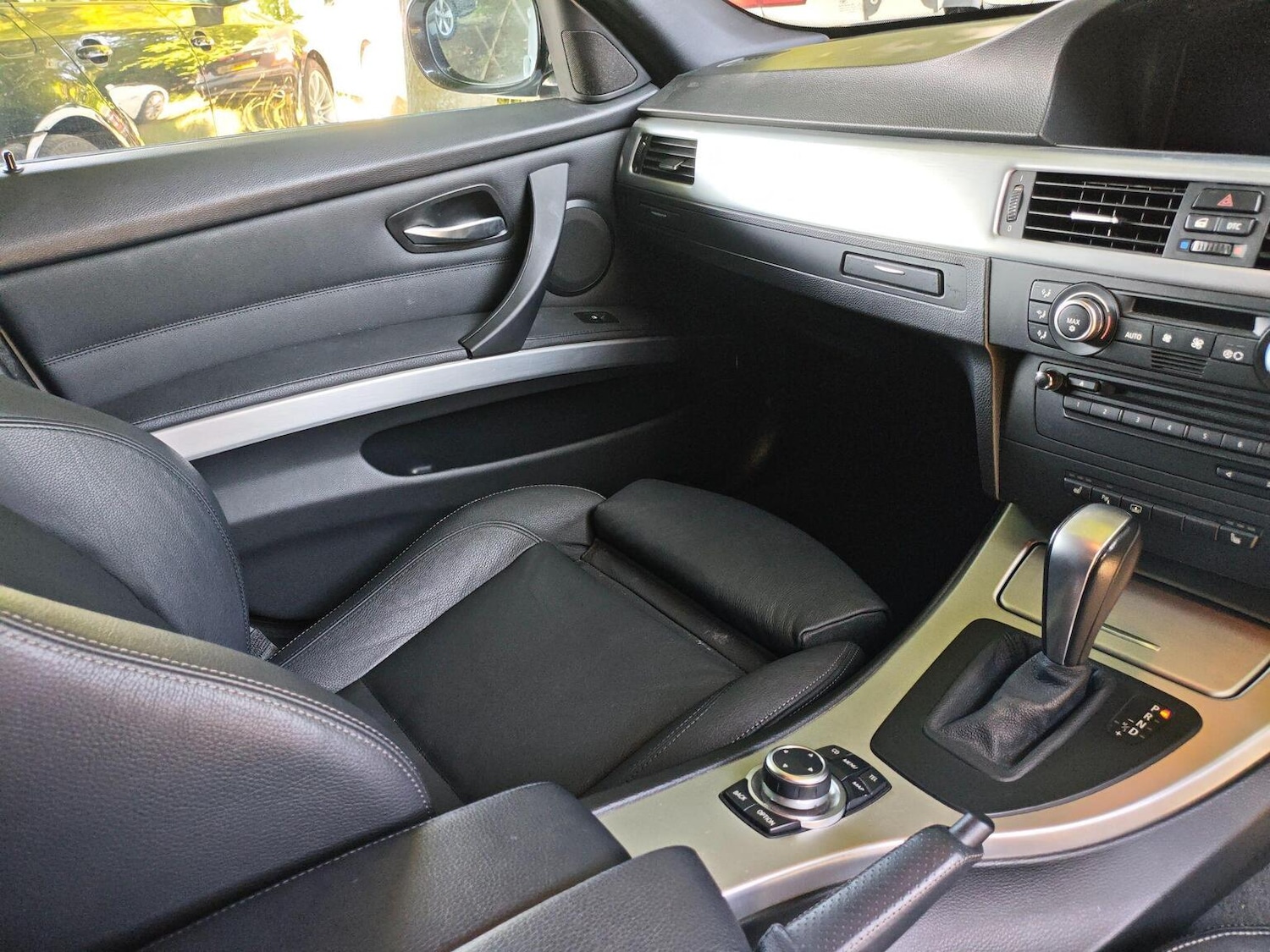 Used BMW 3 Series 2009 for sale - 76692816: Photo 40