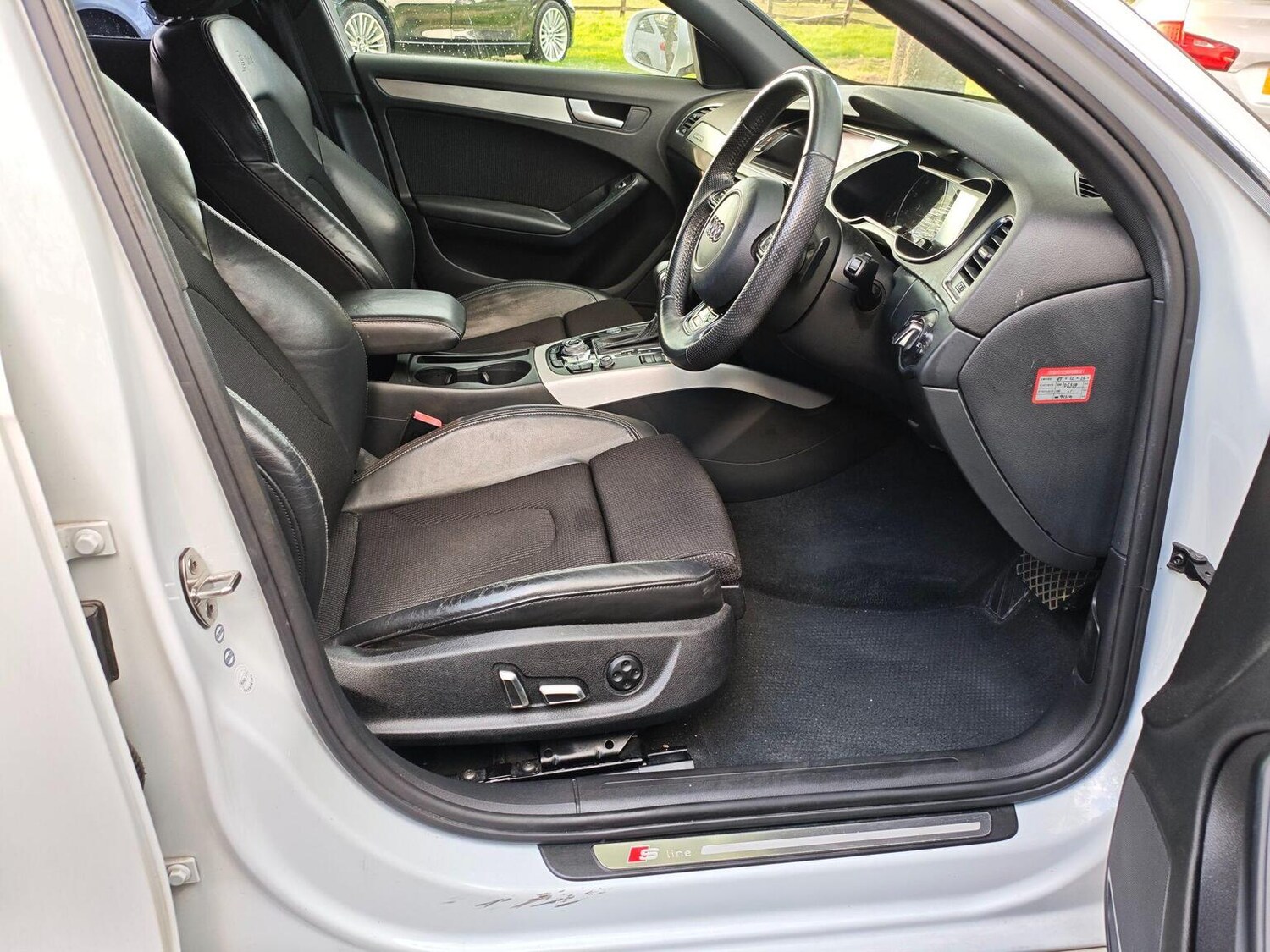 Used Audi A4 Avant 2012 for sale - 78090637: Photo 13