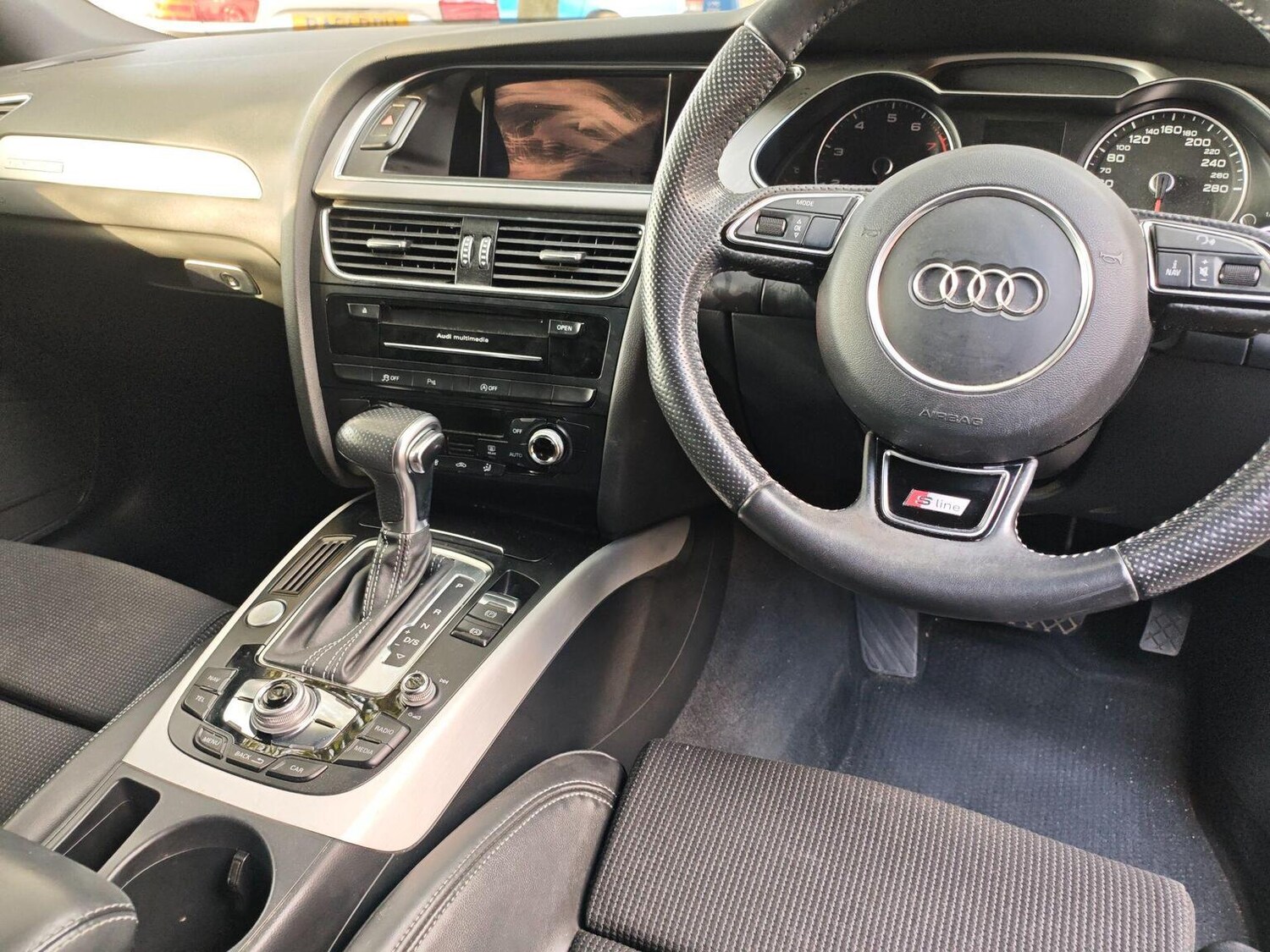 Used Audi A4 Avant 2012 for sale - 78090637: Photo 37