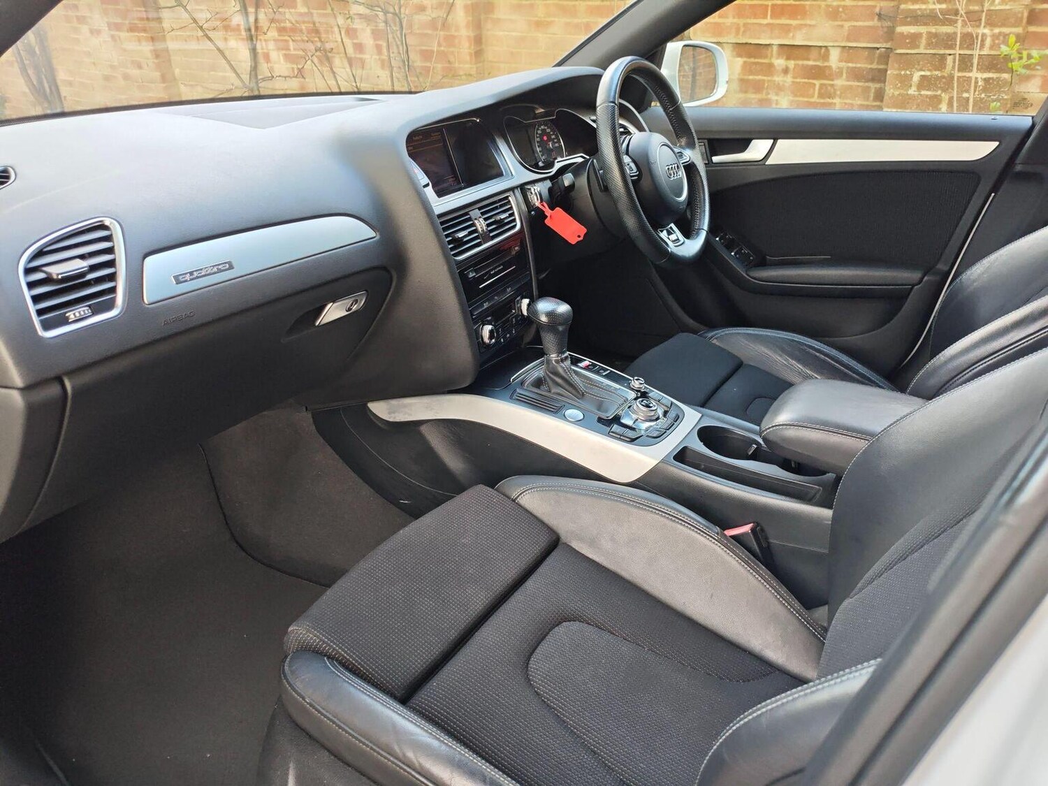 Used Audi A4 Avant 2012 for sale - 78090637: Photo 9