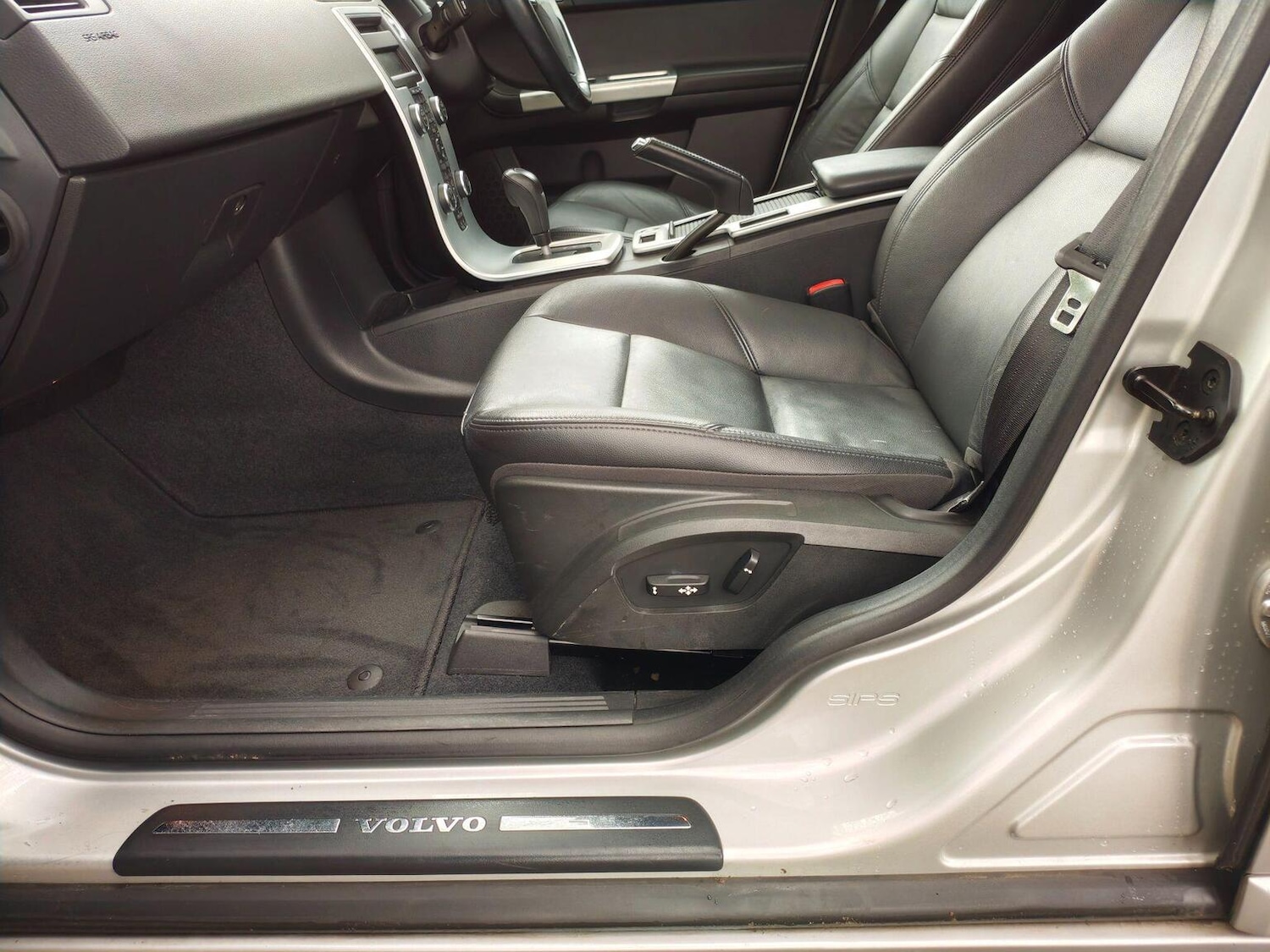 Used Volvo V50 2012 for sale - 77983753: Photo 23