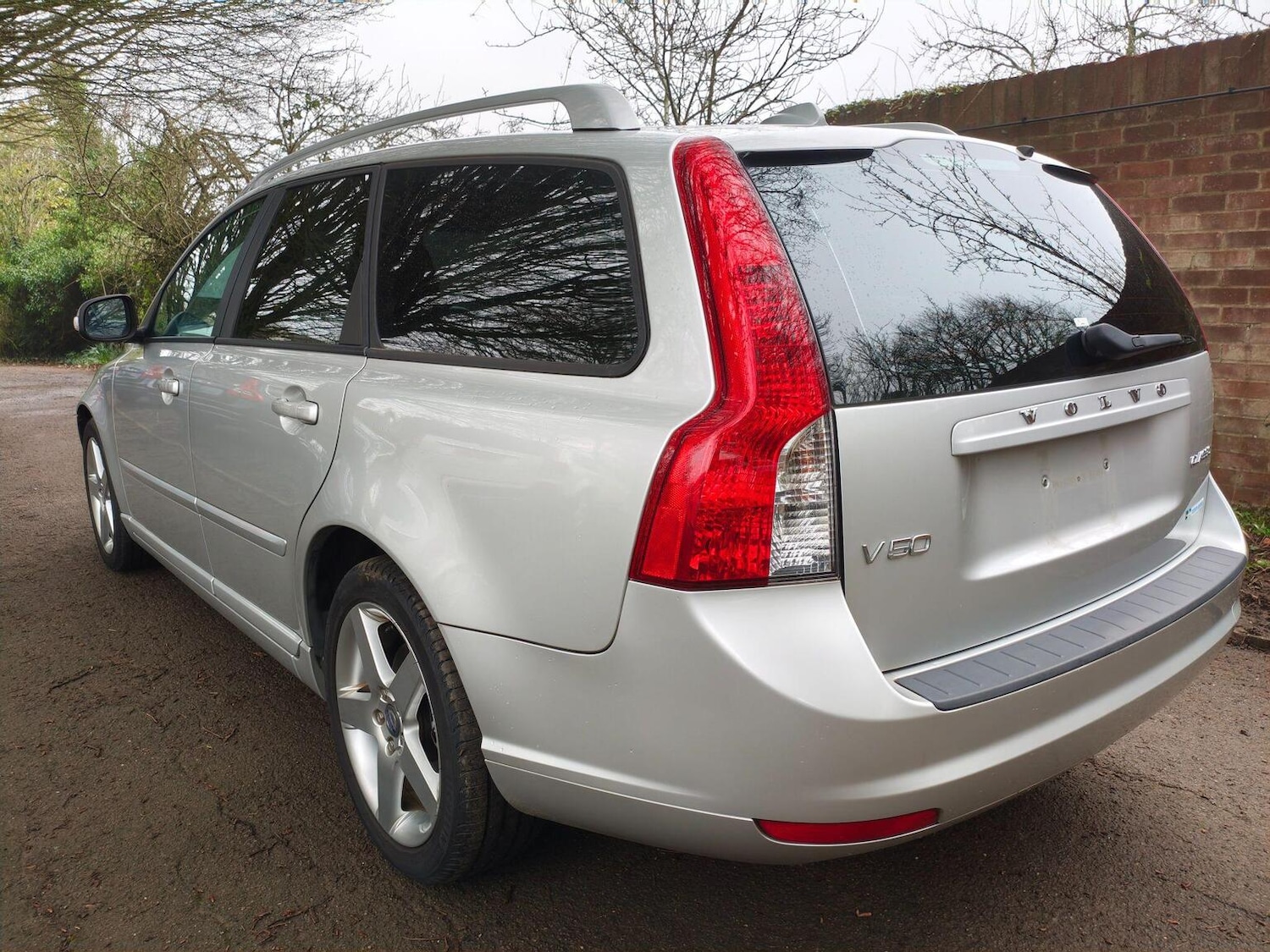 Used Volvo V50 2012 for sale - 77983753: Photo 3