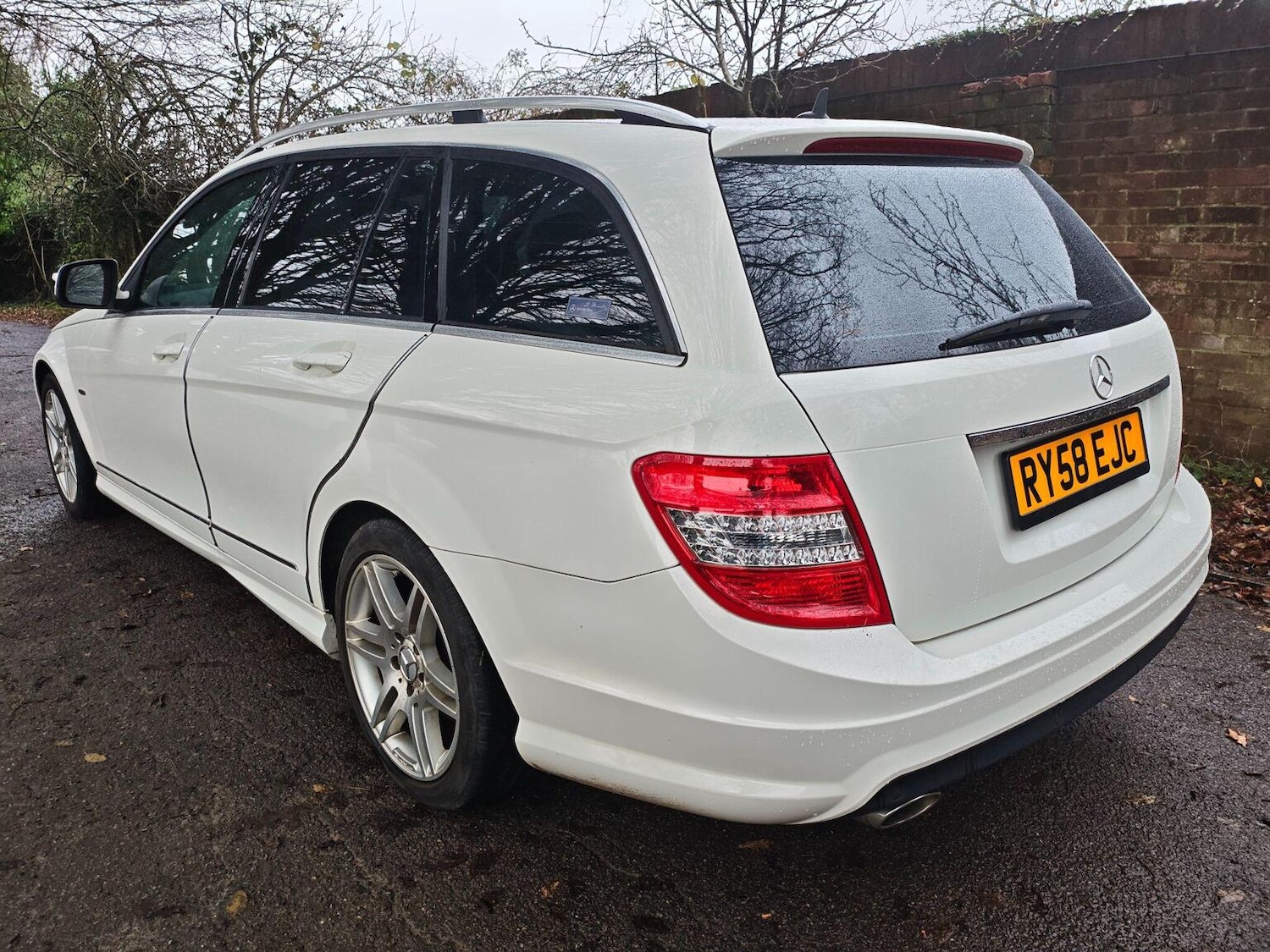 Used Mercedes-Benz C Class 2008 for sale - 76891758: Photo 4