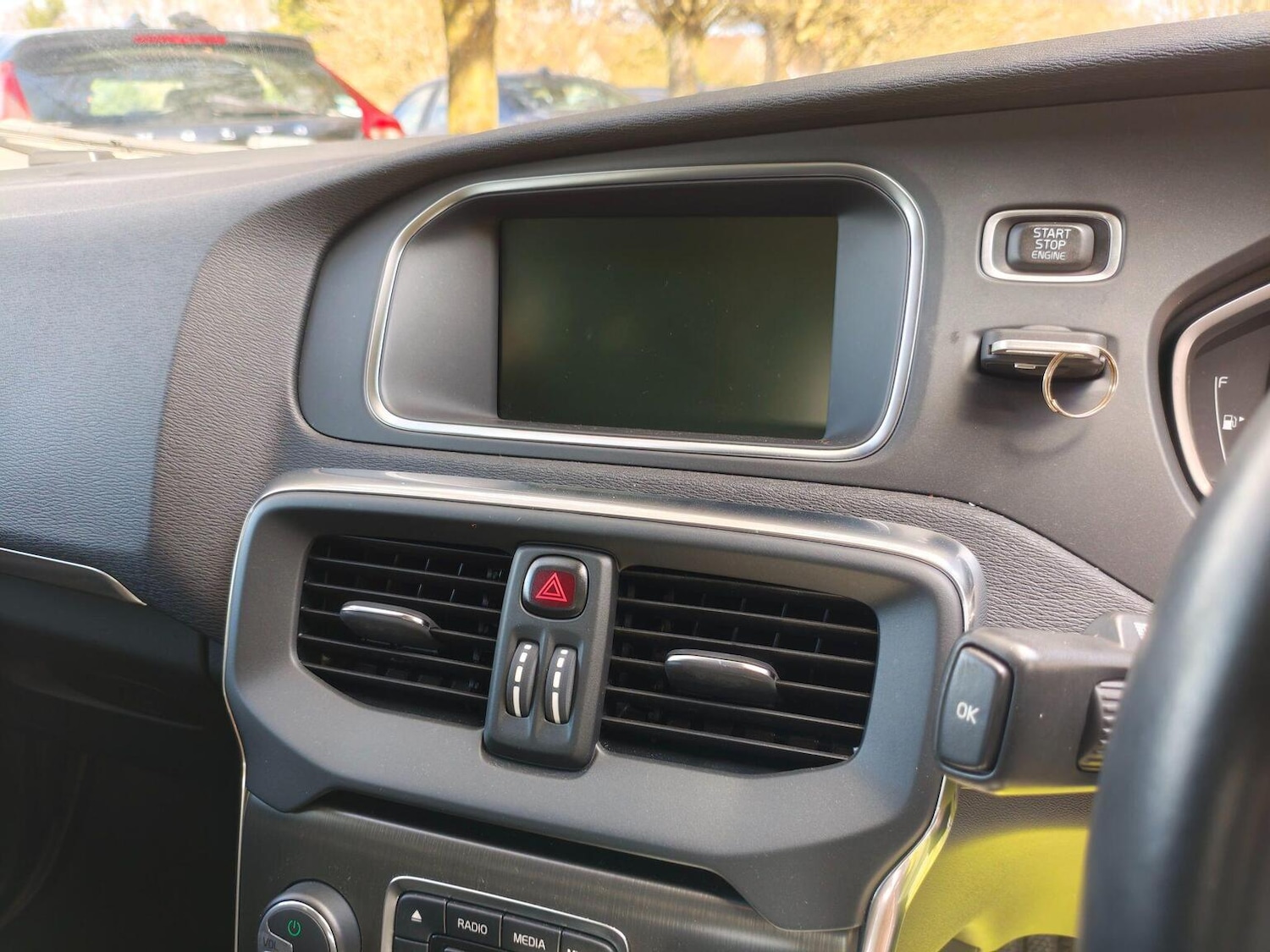 Used Volvo V40 2014 for sale - 77945719: Photo 12