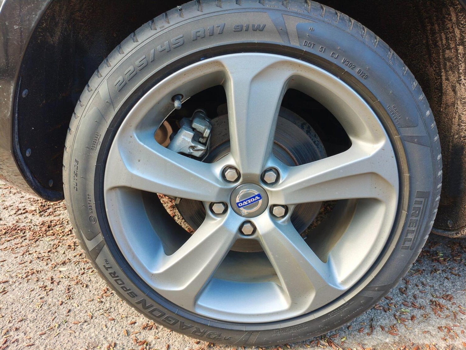 Used Volvo V40 2014 for sale - 77945719: Photo 19