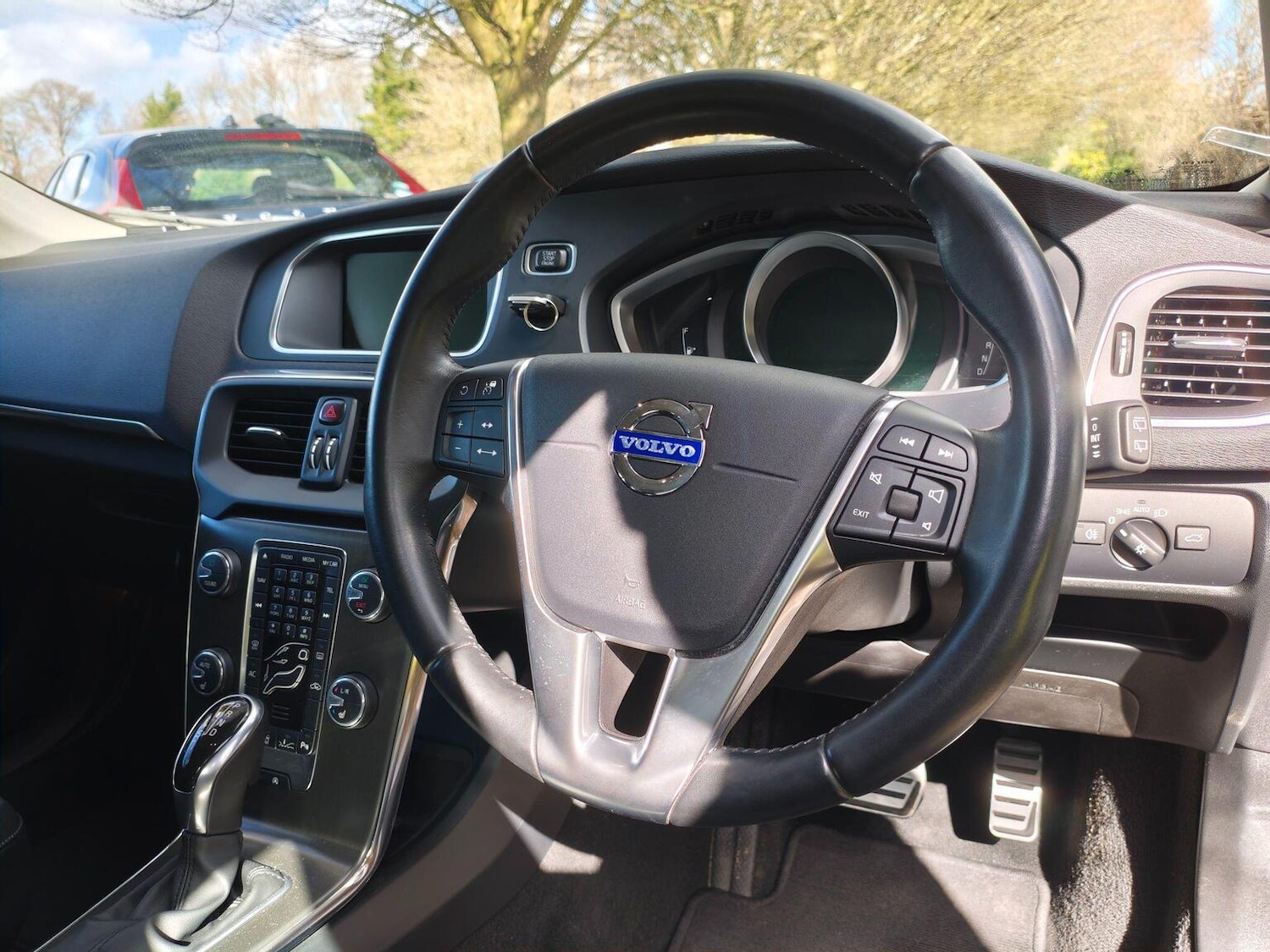 Used Volvo V40 2014 for sale - 77945719: Photo 22