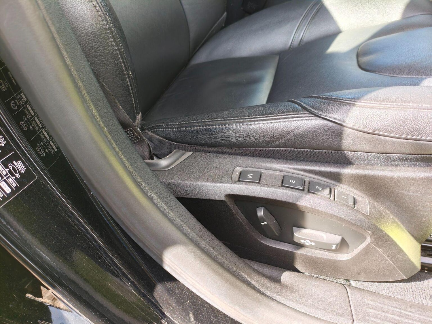 Used Volvo V40 2014 for sale - 77945719: Photo 9