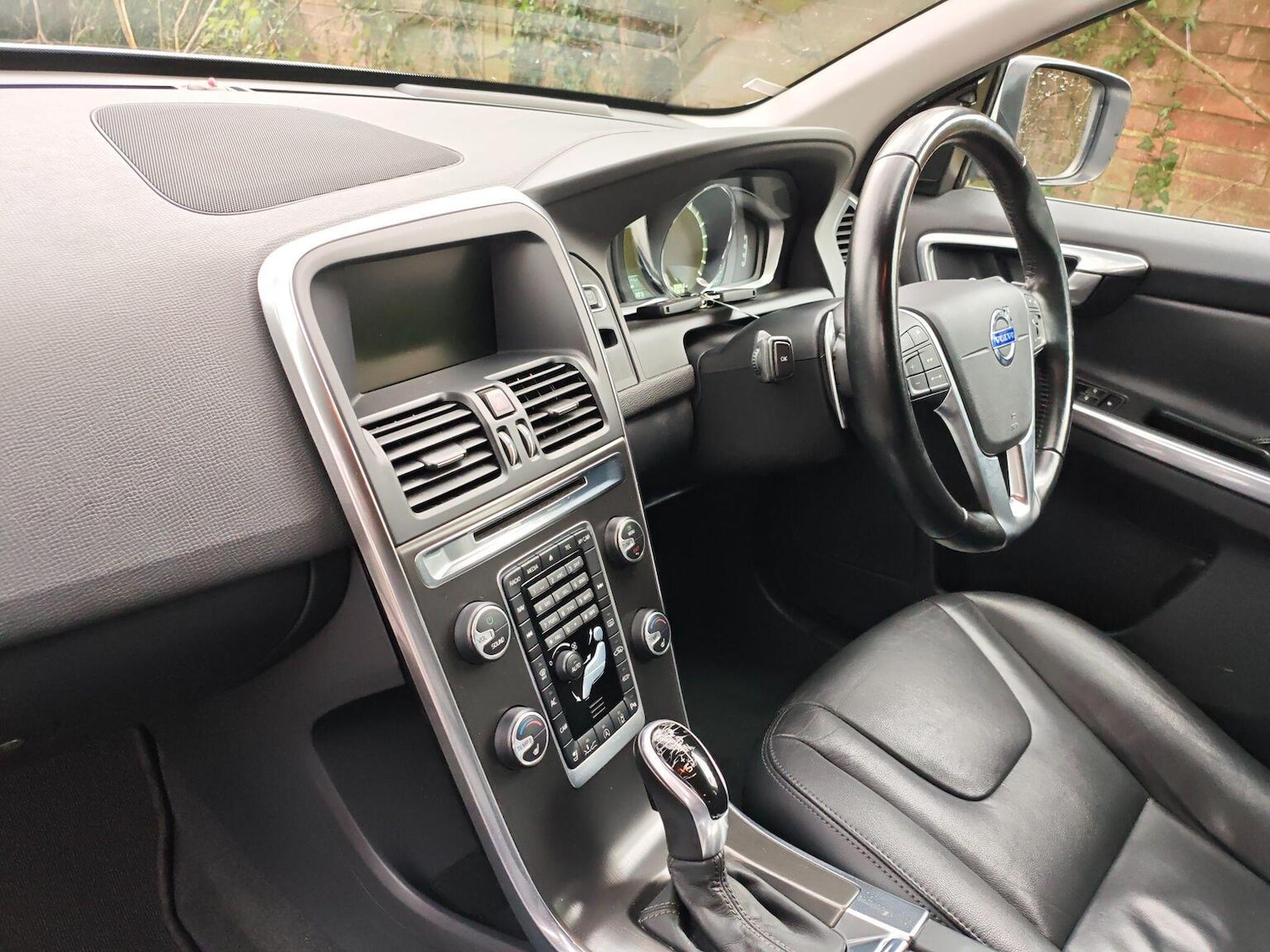 Used Volvo XC60 2014 for sale - 77083309: Photo 9