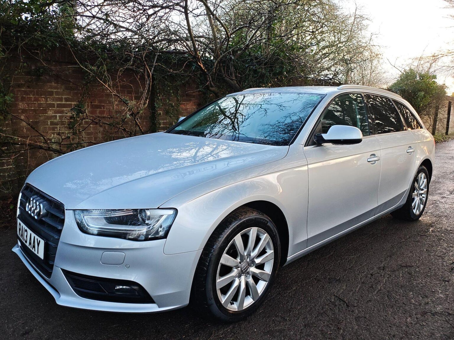Used Audi A4 Avant 2013 for sale - 77237092: Photo 2