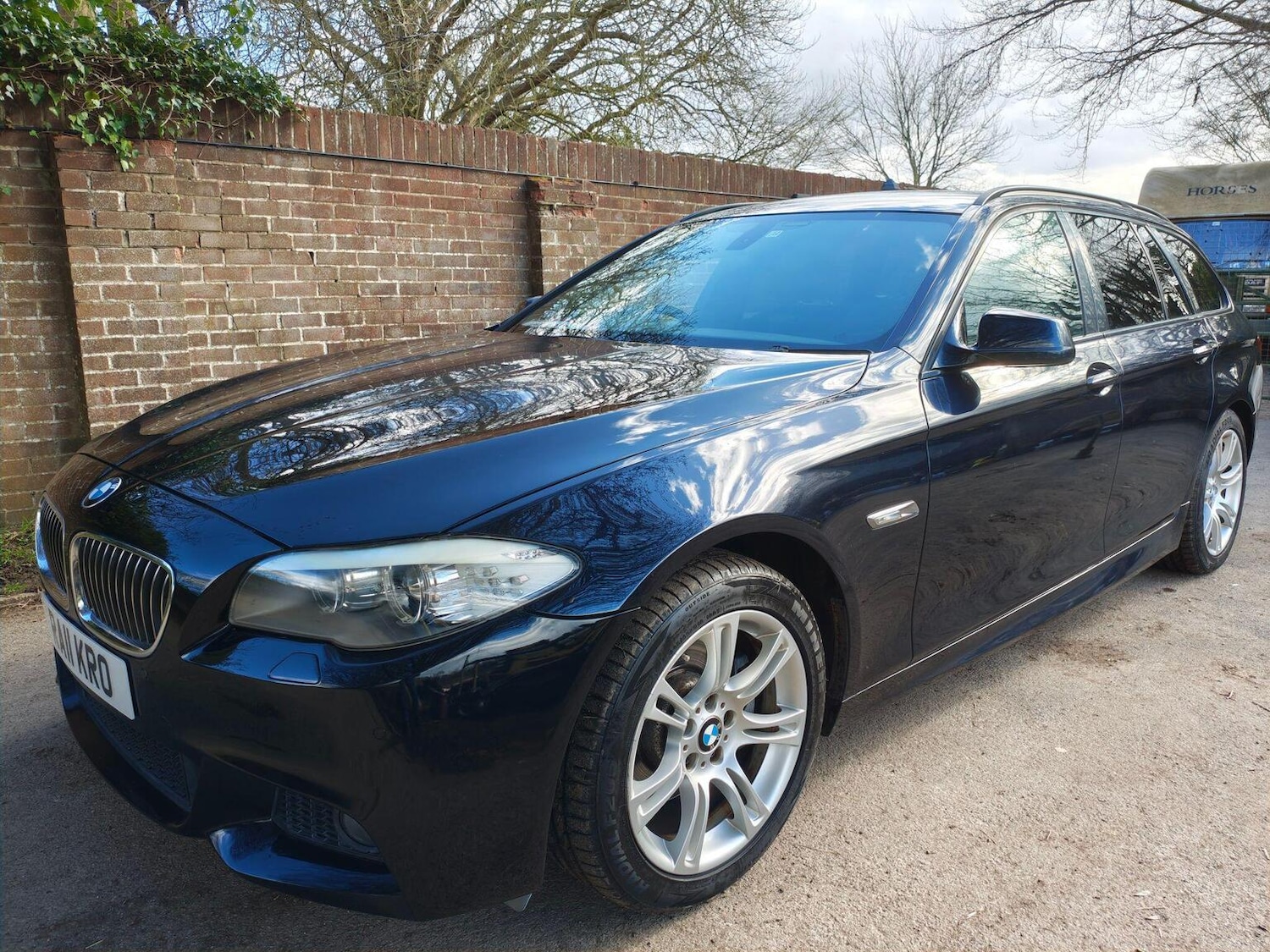 Used BMW 5 Series 2011 for sale - 77844885: Photo 2