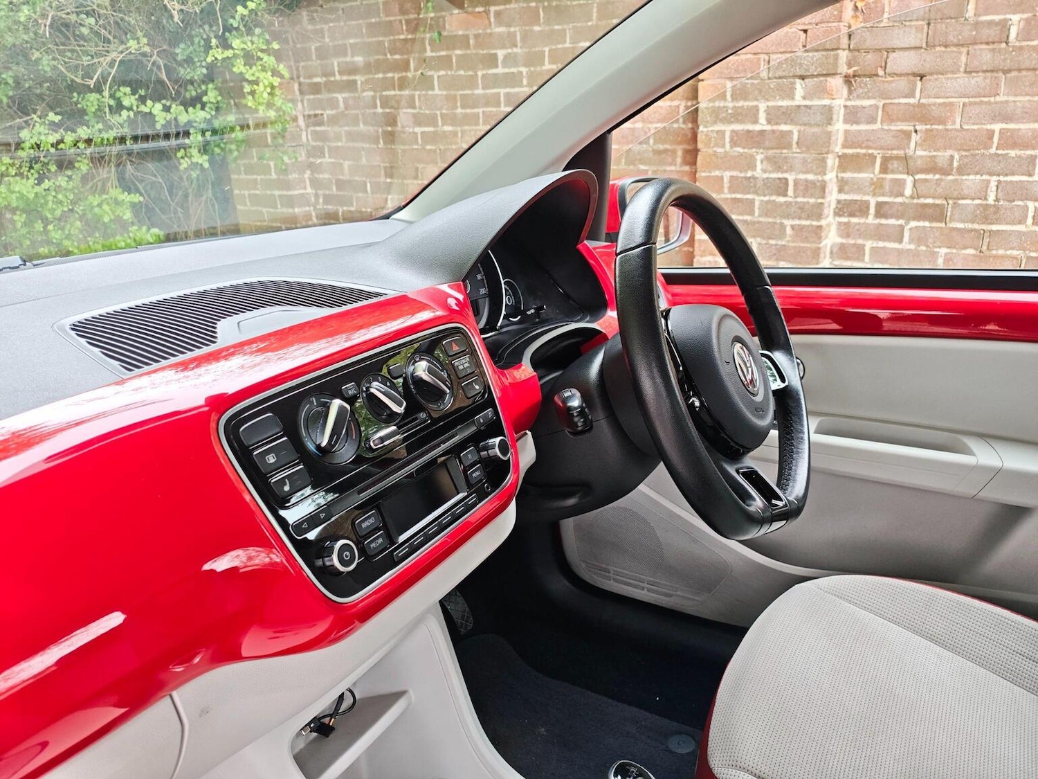 Used Volkswagen up! 2013 for sale - 78209995: Photo 7