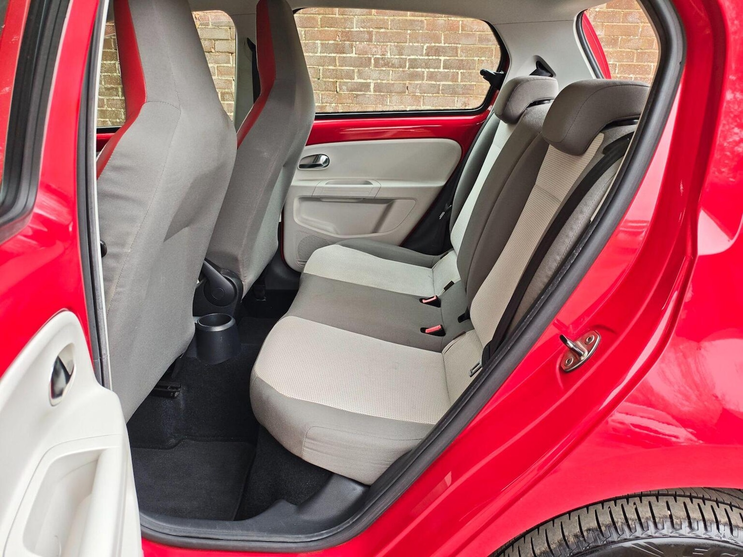 Used Volkswagen up! 2013 for sale - 78209995: Photo 9