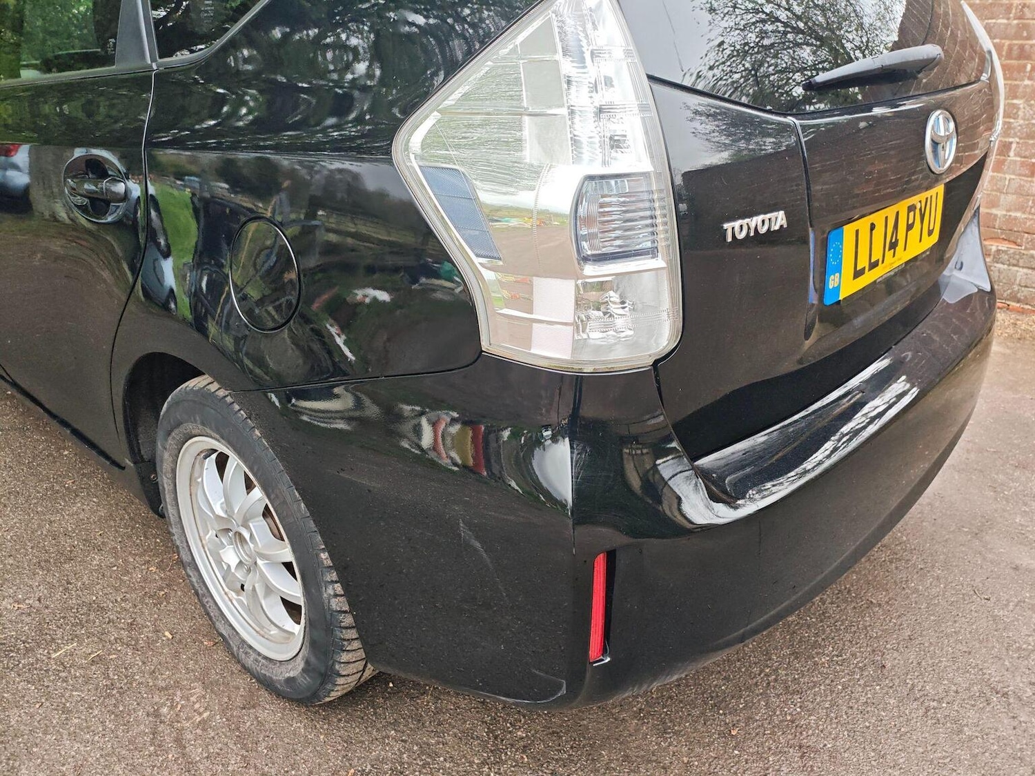 Used Toyota Prius+ 2014 for sale - 78134949: Photo 3