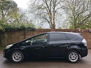 Used Toyota Prius+ 2014 for sale - 78134949: Photo