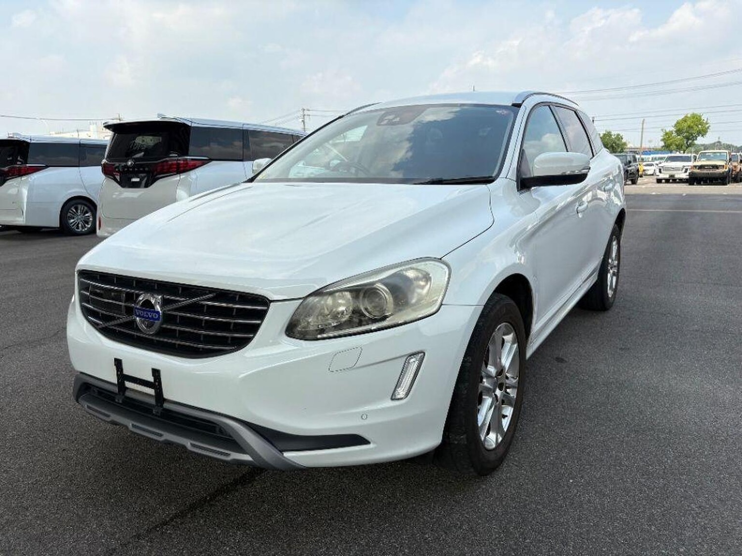 Used Volvo XC60 2014 for sale - 76904693: Photo 2